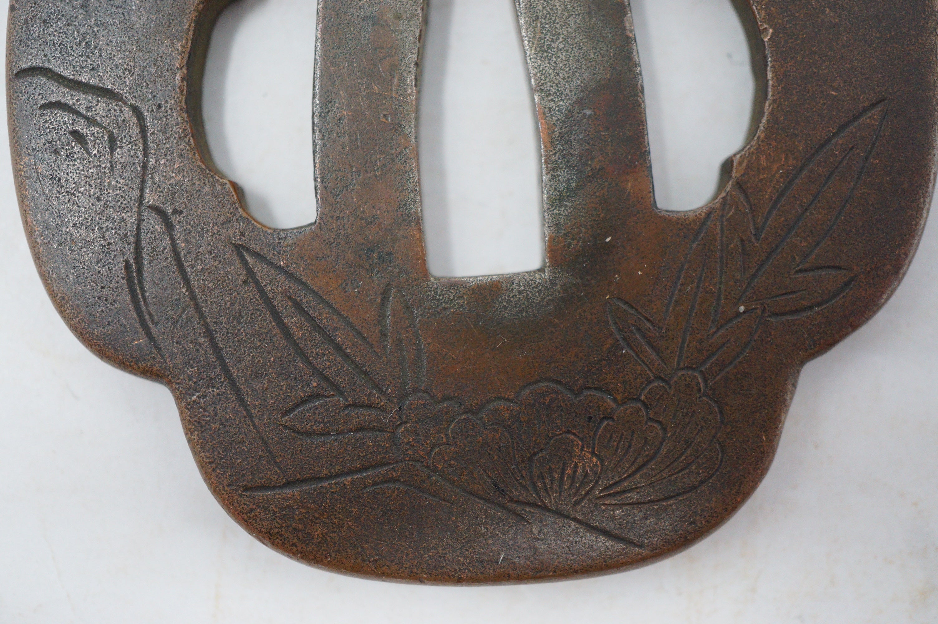 Japanischer Kupfer-Tsuba-Schwertschutz für Wakizashi-Schwerter, Original mit Löwen-Hund-Design 0310F10