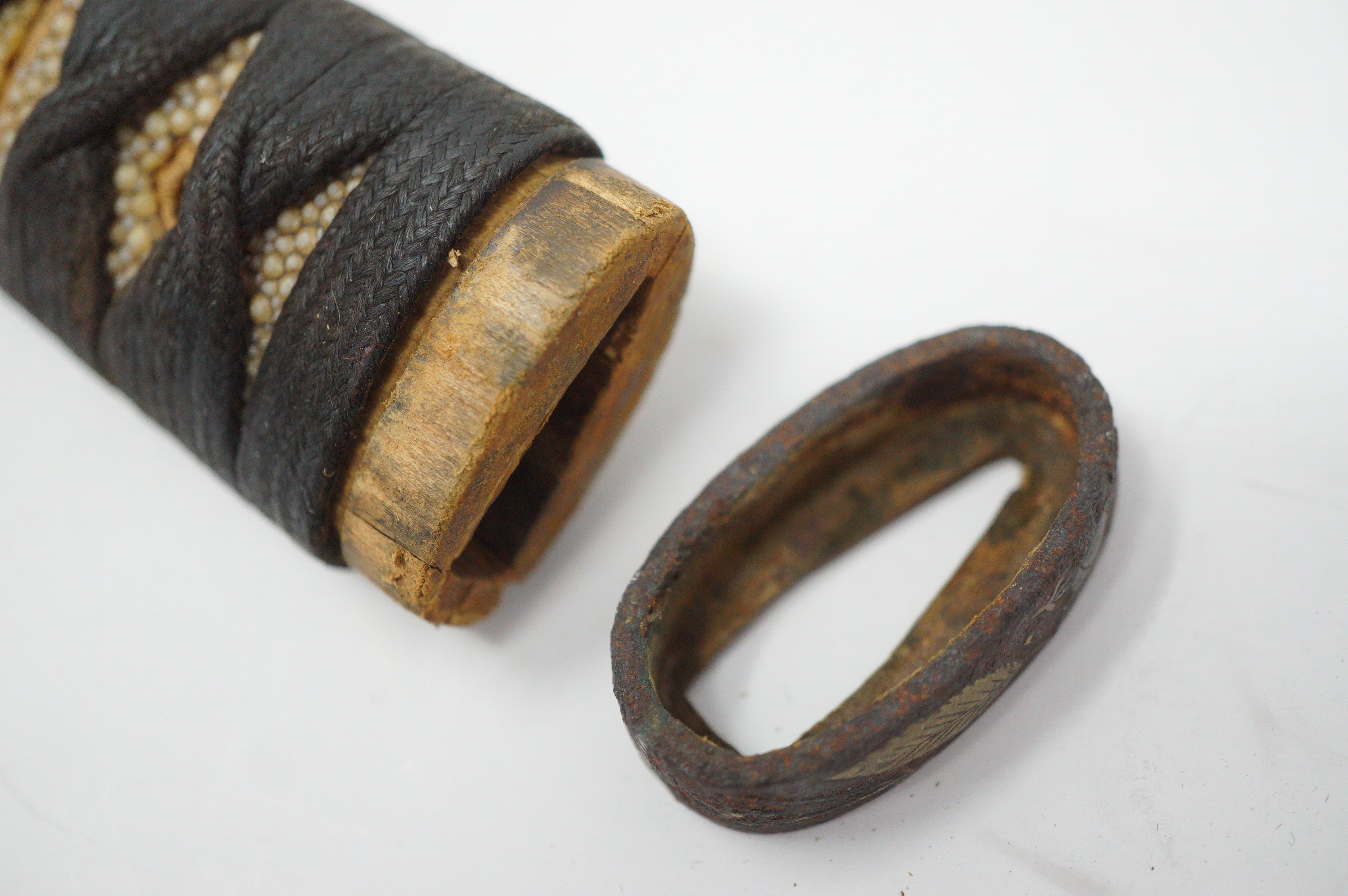 Antiker Wakizashi-Kurzschwertgriff 0619D10