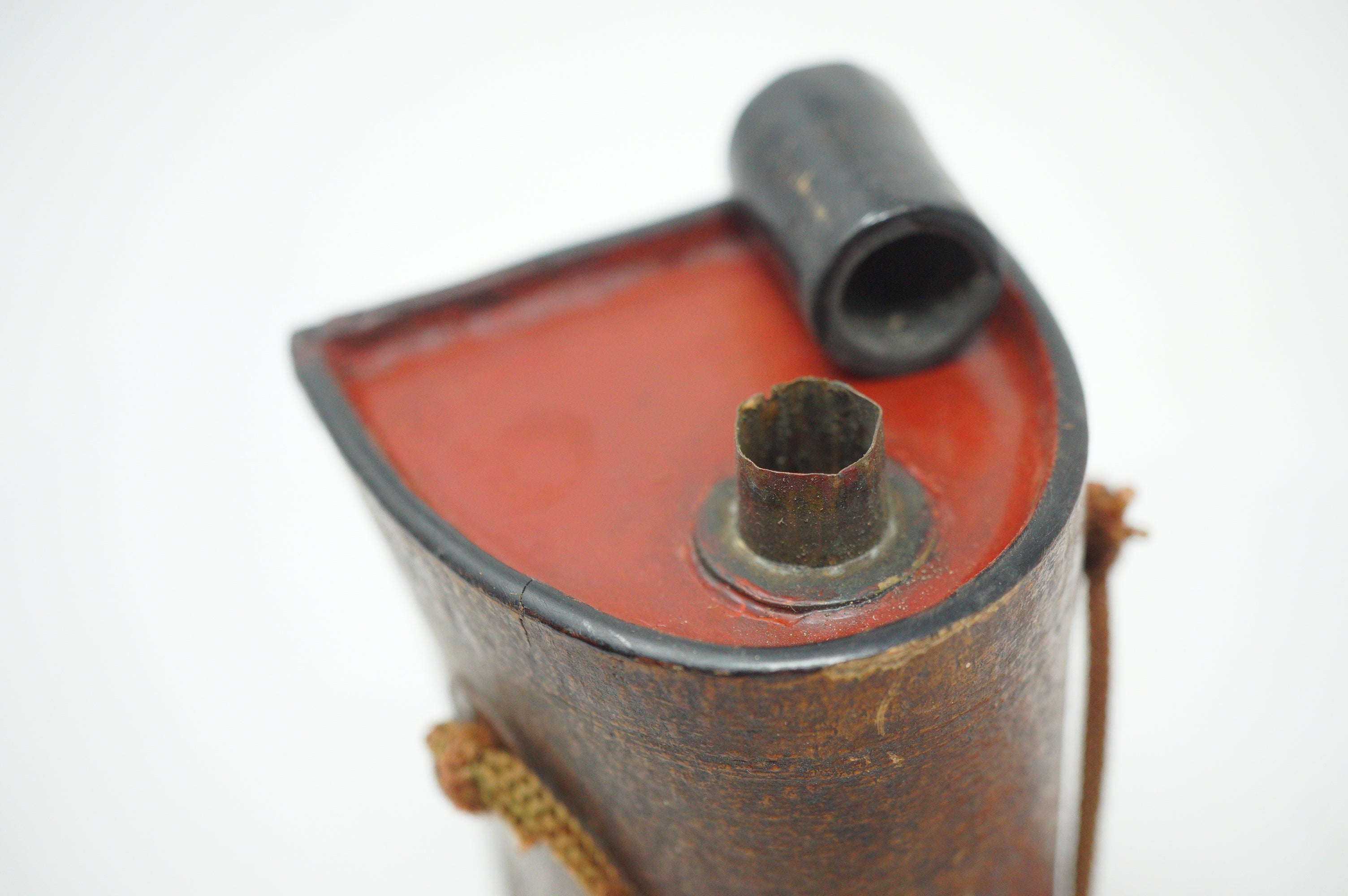 Japanese Kayaku-Ire Gunpowder Flask with Netsuke Antique Original from Japan 1223F11