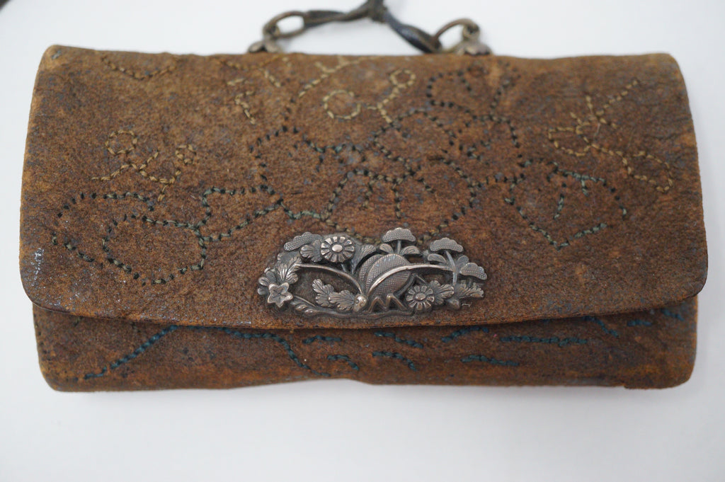 Antiker Tabak-Ire Lederbeutel mit feinen Ornamenten Original aus Japan 0618F11