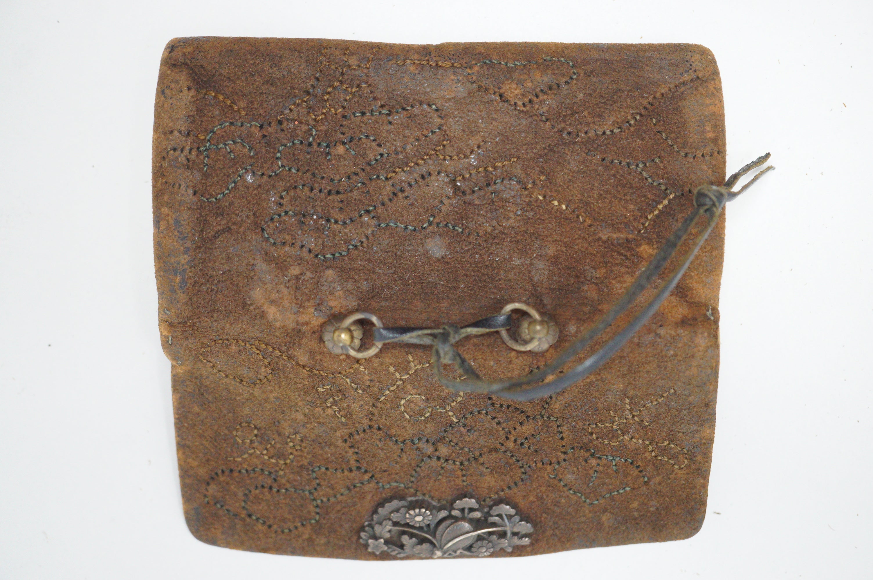 Antique Tobacco-Ire Leather Pouch with fine Ornaments Original from Japan 0618F11
