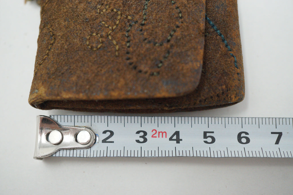 Antiker Tabak-Ire Lederbeutel mit feinen Ornamenten Original aus Japan 0618F11