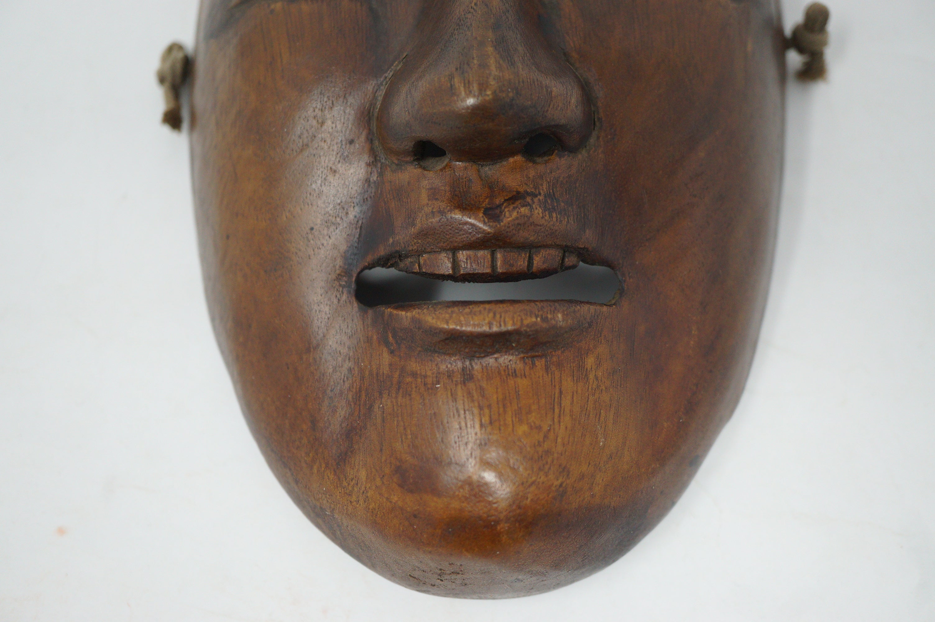 Japanische Noh-Theatermaske im Fukai-Stil aus Holz &amp; signiert aus Japan 0112F13