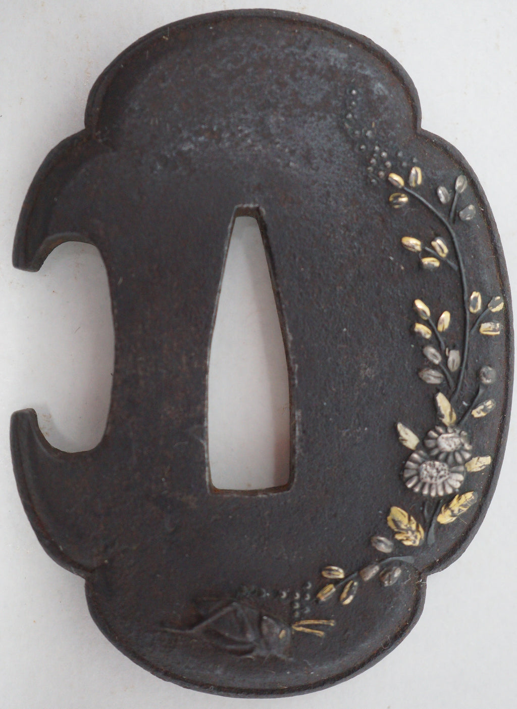Japanese Tsuba Tanto Iron Guard with fine Images unique Edge from Japan 1201F13