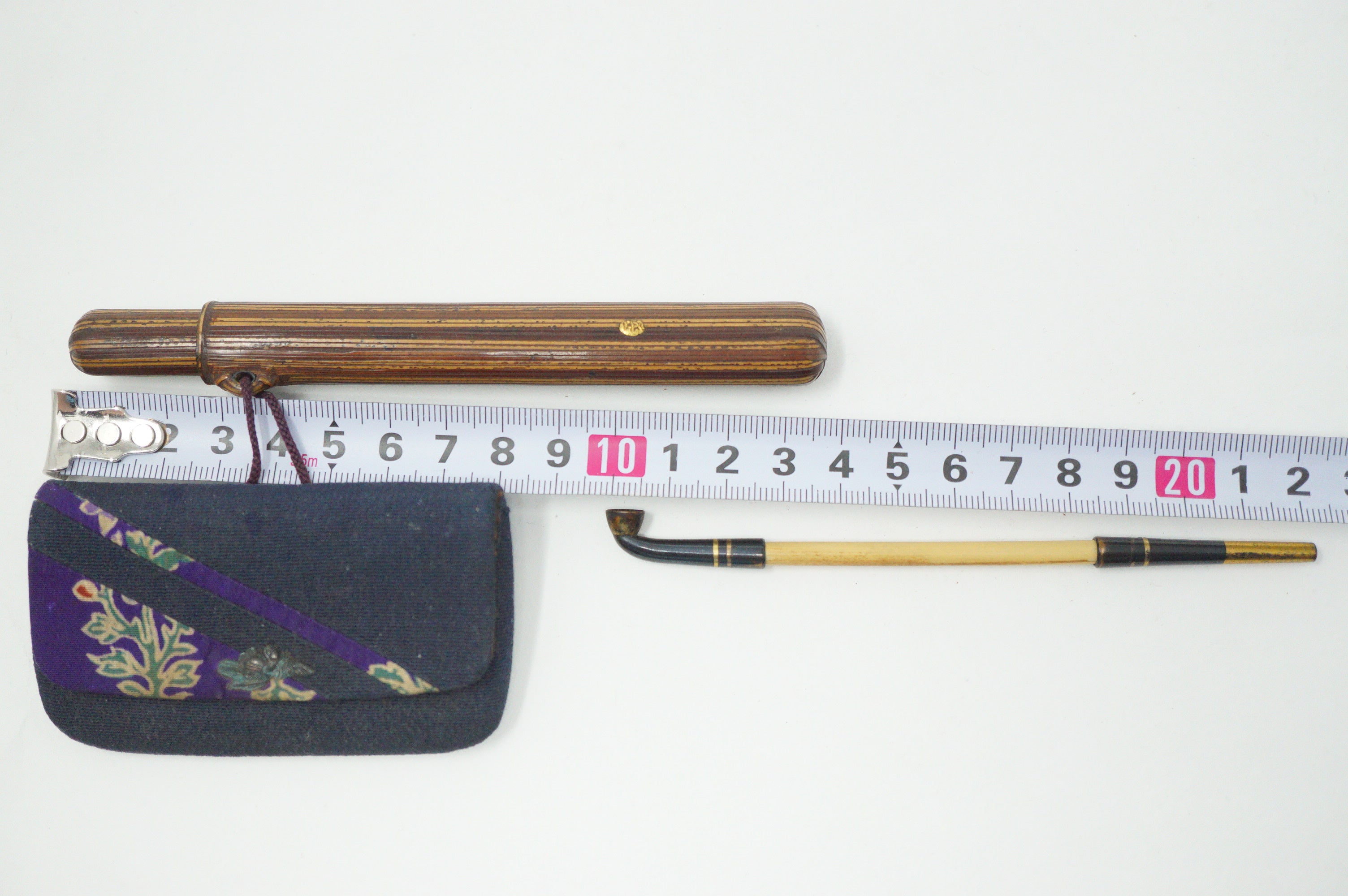 Japanese Meiji-era Kiseru Smoking Set incl. Pipe, Pouch & Pipe Container 0602D13