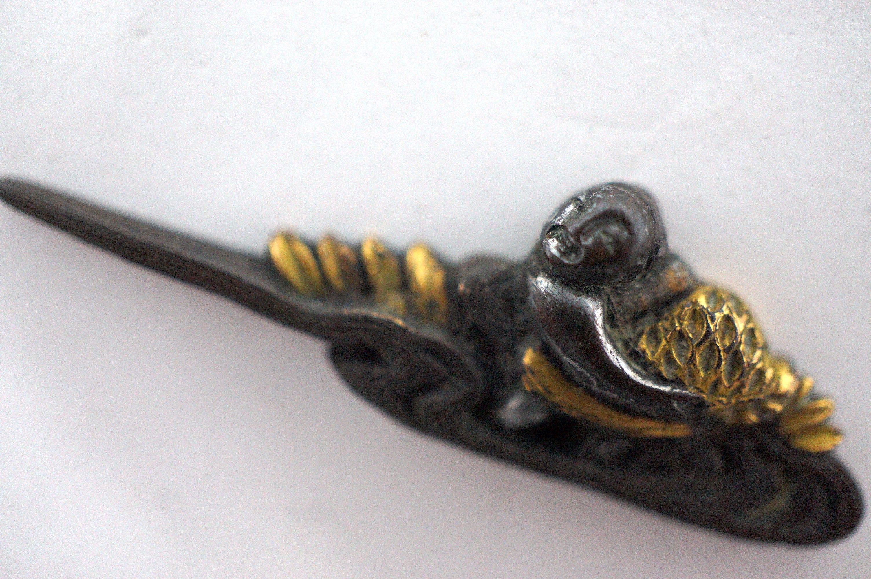 Japanese Menuki Swordhandle Ornaments Original Antique Sword Parts from Japan 1214D14