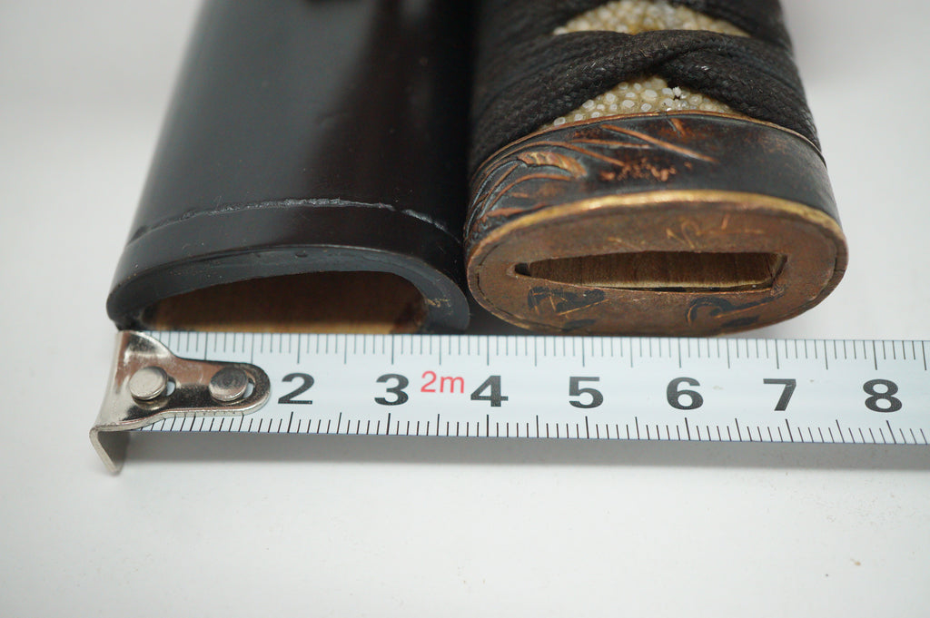 Antikes Wakizashi-Schwert, komplett mit Holzklinge, Kozuka-Messer und Originaltasche 0817D15