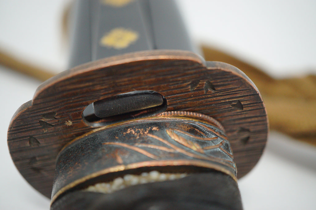 Antikes Wakizashi-Schwert, komplett mit Holzklinge, Kozuka-Messer und Originaltasche 0817D15