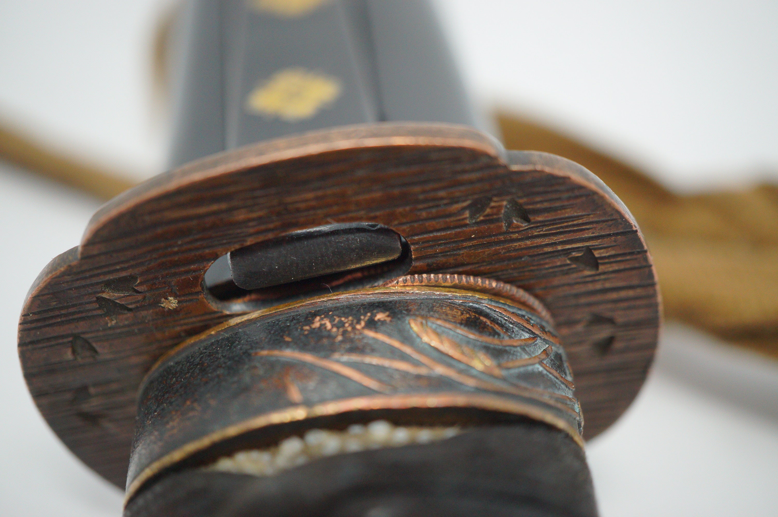 Antikes Wakizashi-Schwert, komplett mit Holzklinge, Kozuka-Messer und Originaltasche 0817D15