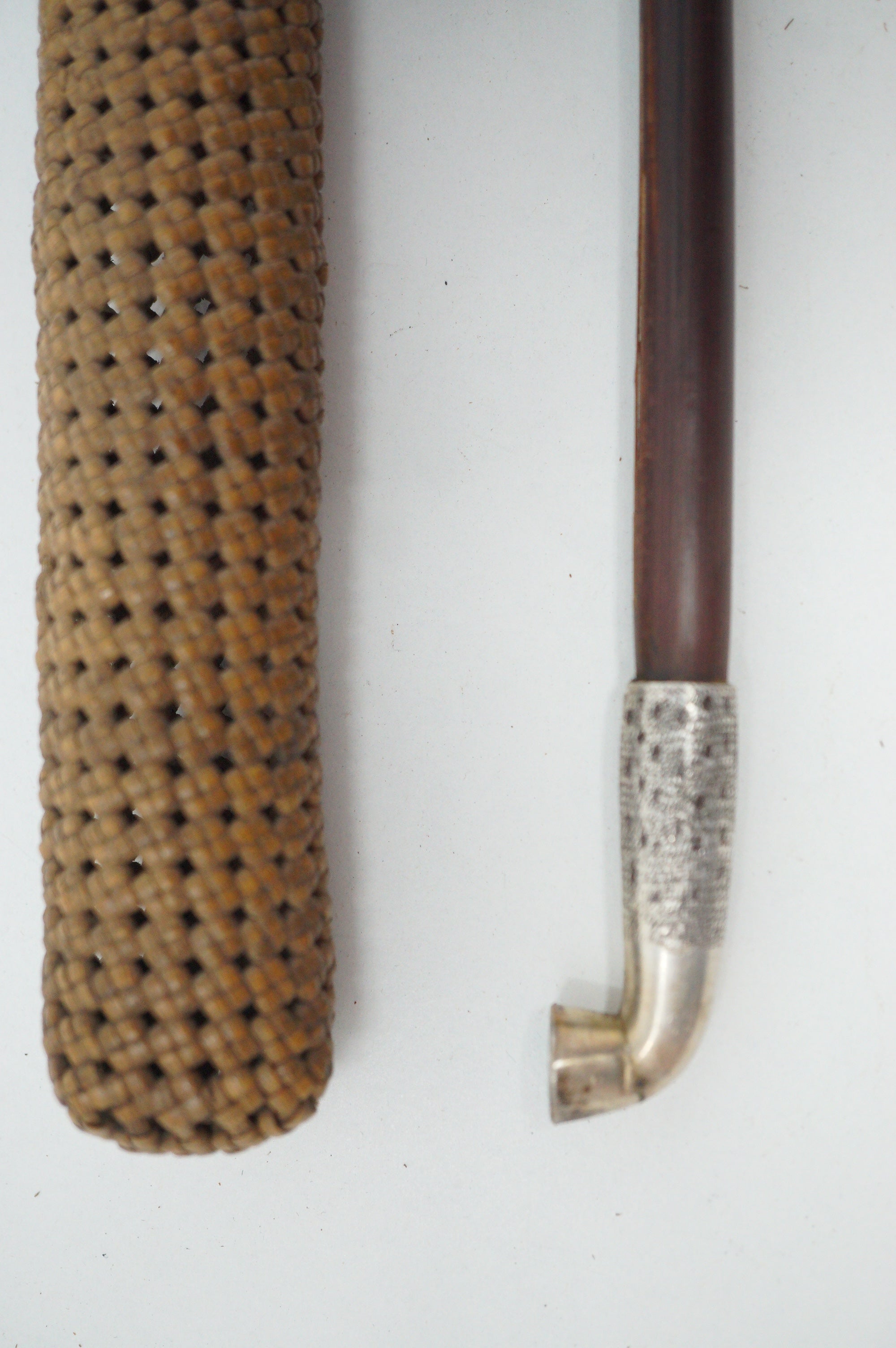Japanische Tabaktasche aus Leder mit Pfeifenbehälter und feinem Silber Kiseru Antik Original 0618F15