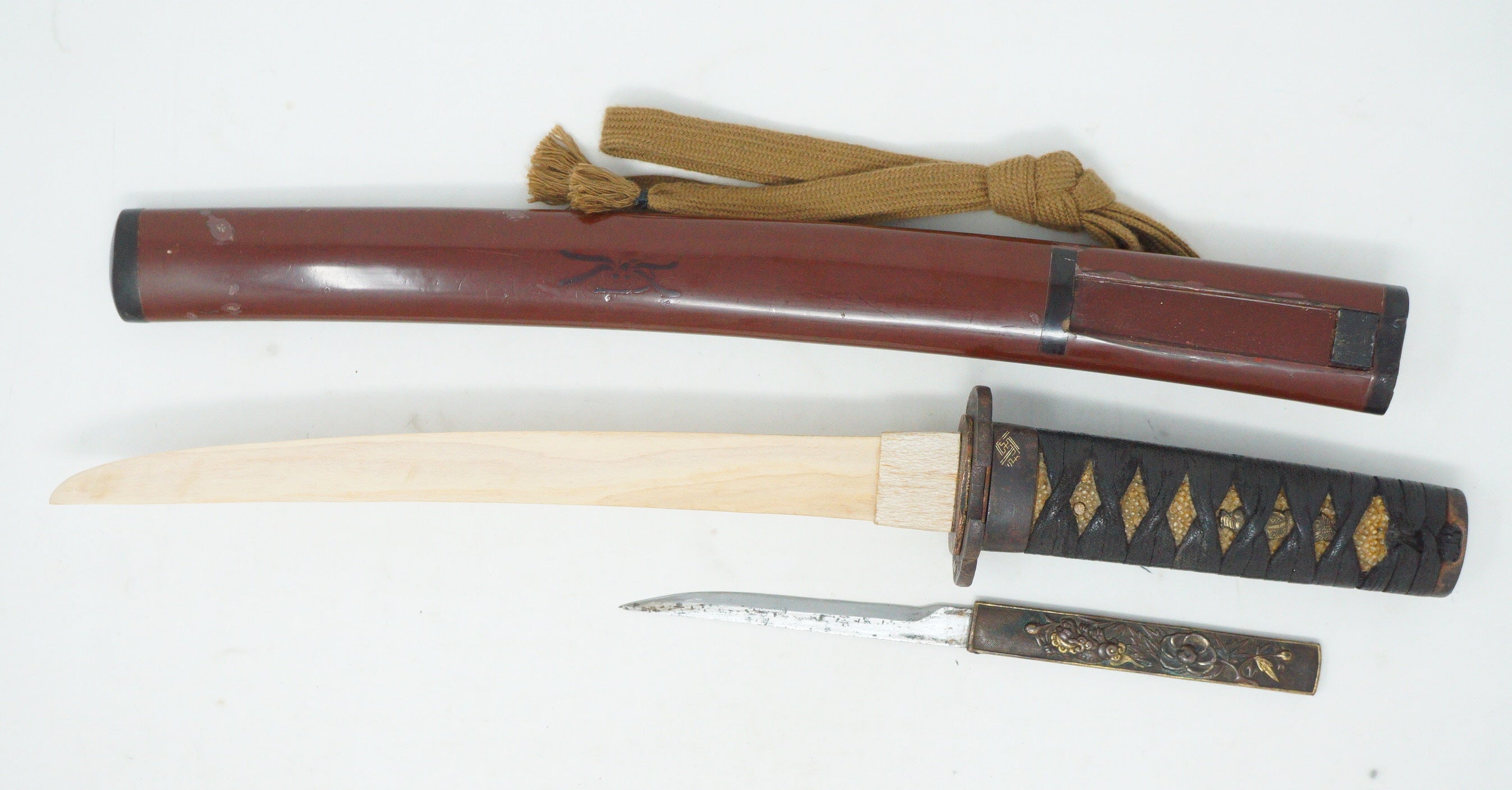 Stunning Wakizashi Sword with wooden Blade & all Accessories Antique Original from Japan 0630D18