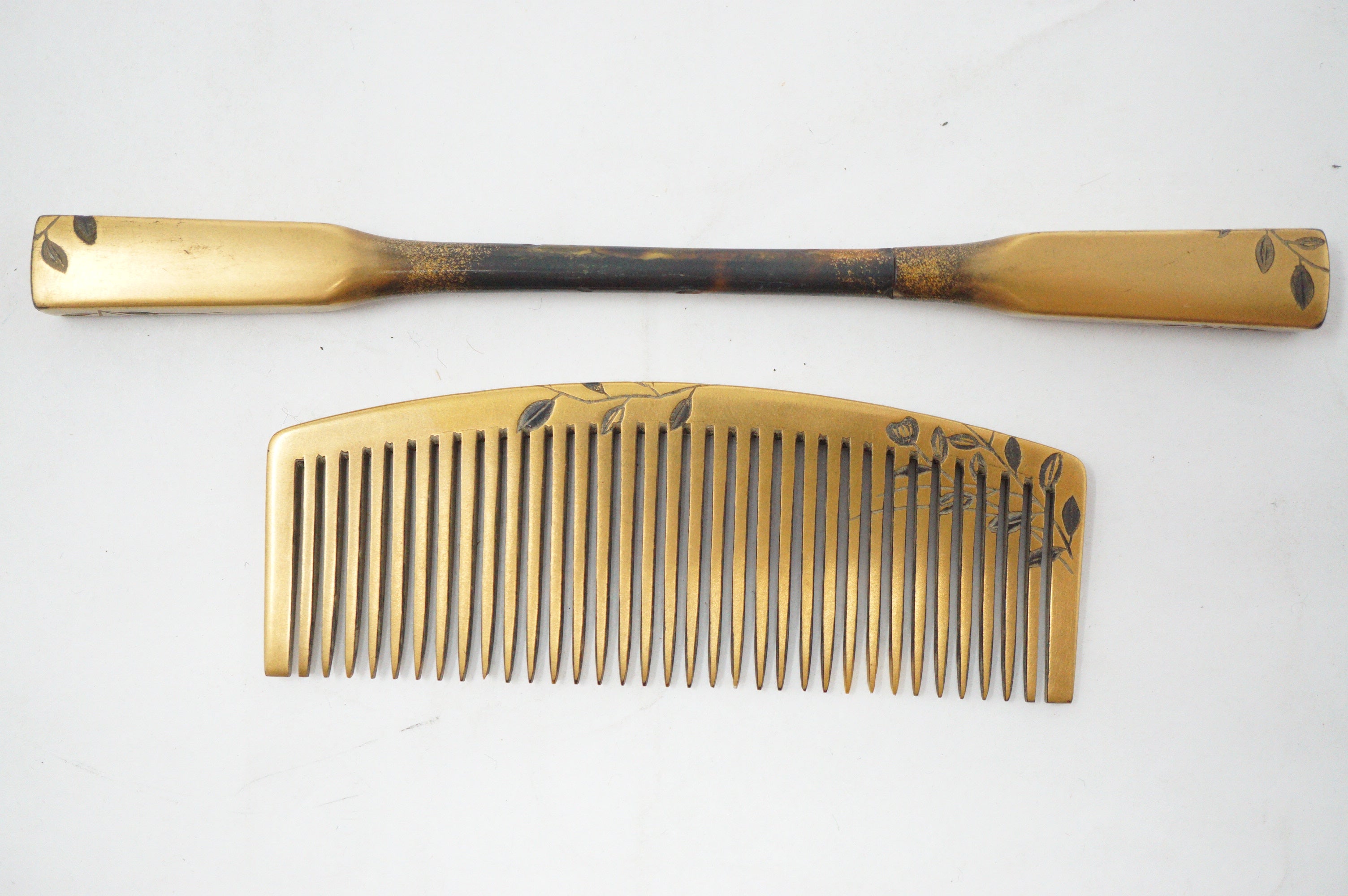 Japanese Vintage Hair Accessory Set Pin & Comb Signed in Original Box 1101D18