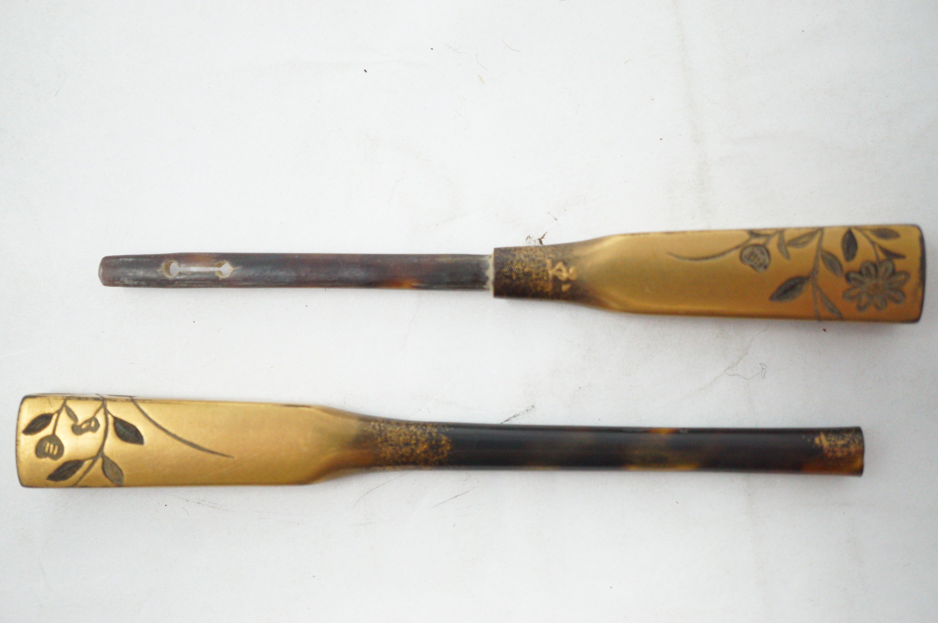 Japanisches Vintage-Haar-Accessoire-Set, Nadel und Kamm, signiert im Originalkarton 1101D18
