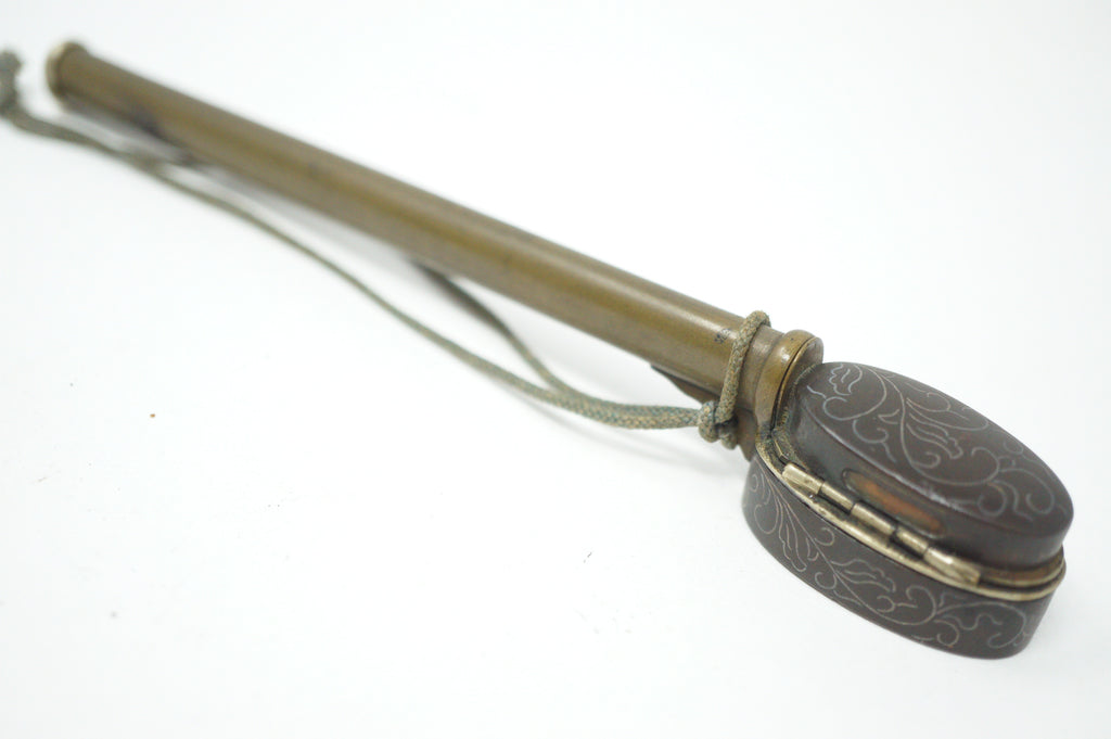 Japanisches tragbares Yatate-Kalligraphie-Set bestehend aus Original-Schwertteilen 0602D18
