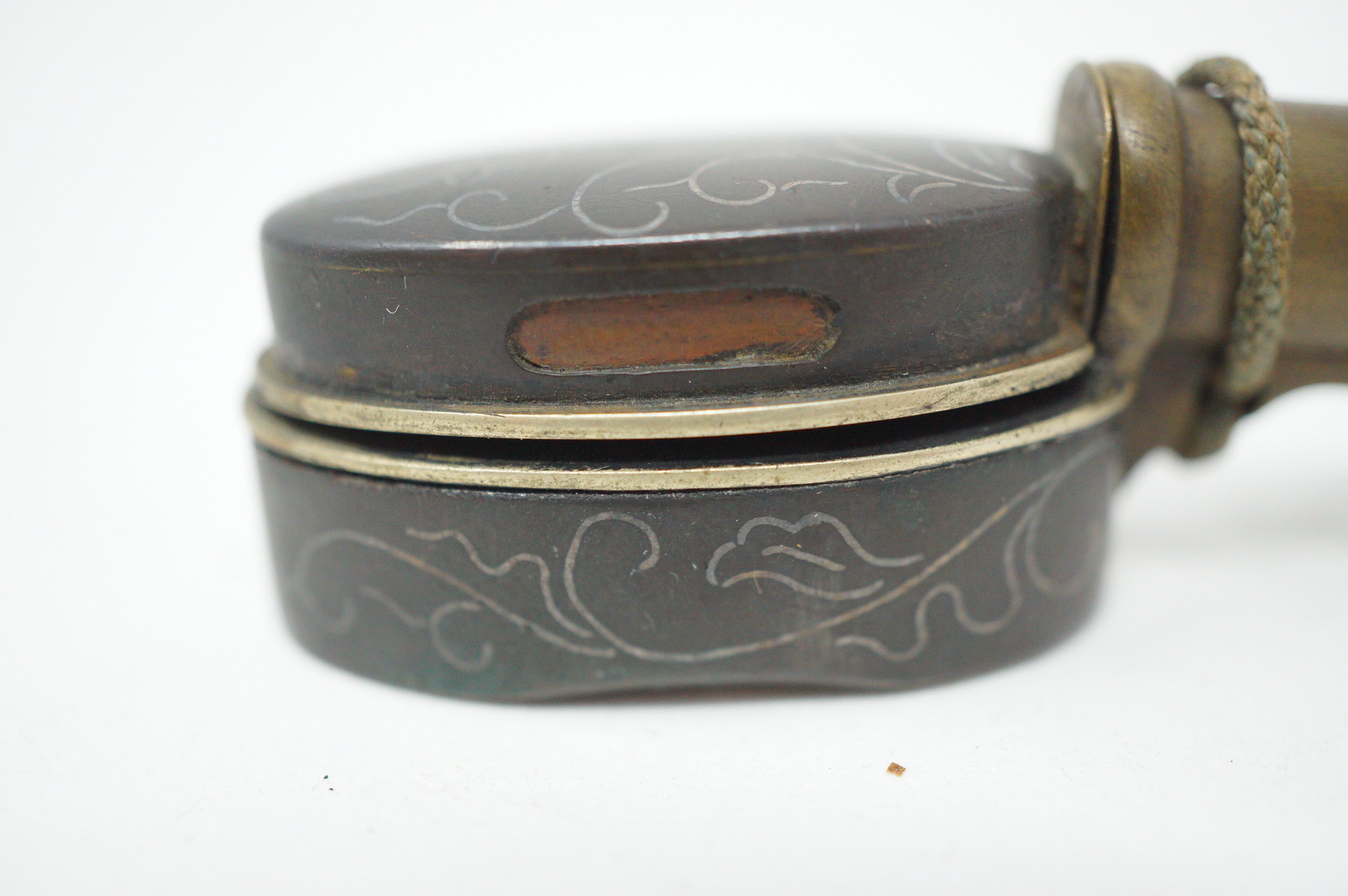 Japanisches tragbares Yatate-Kalligraphie-Set bestehend aus Original-Schwertteilen 0602D18