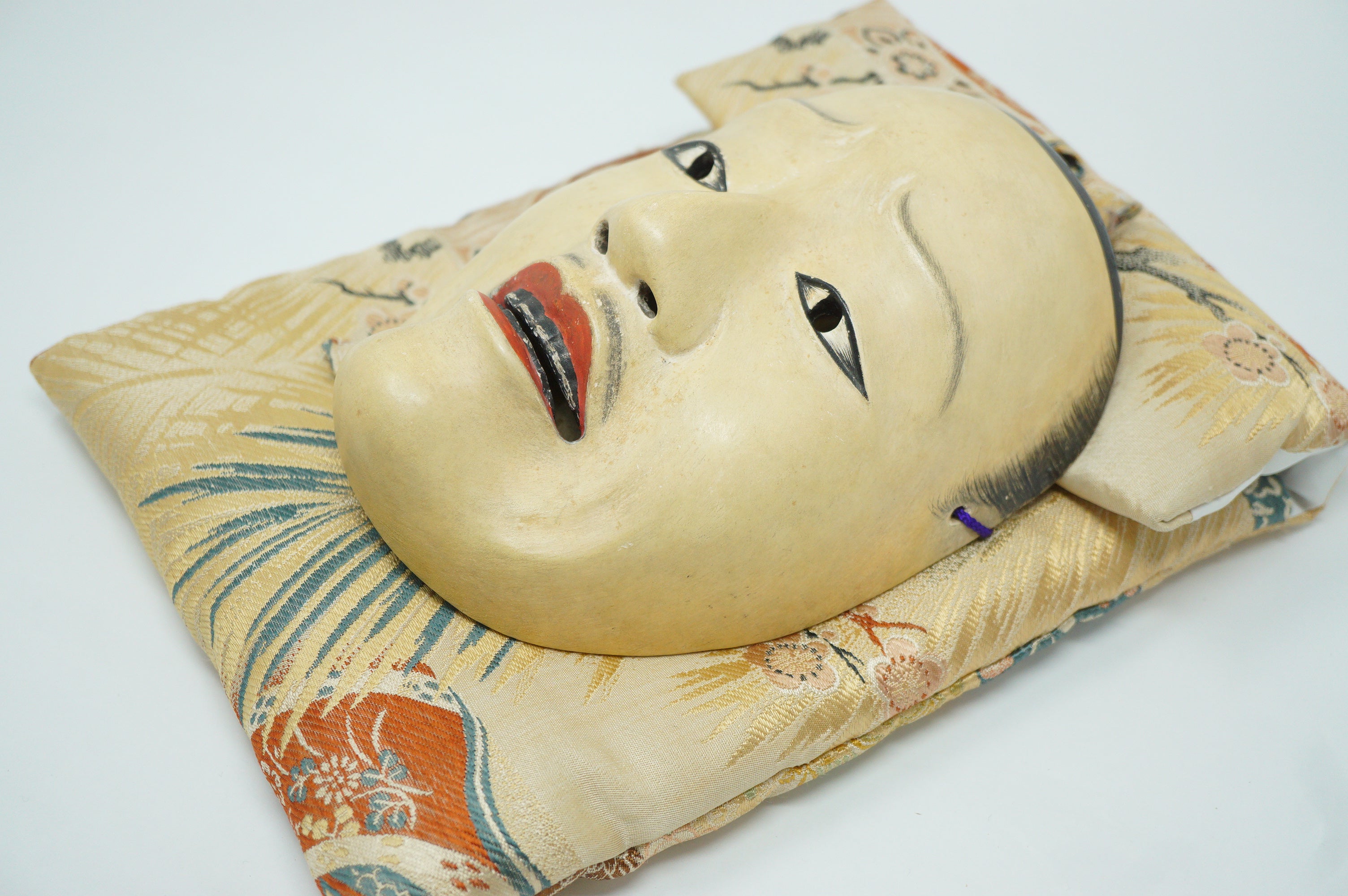 日本木制能剧面具 Heita 风格，采用优质丝绸袋包装，产自日本 0106F1
