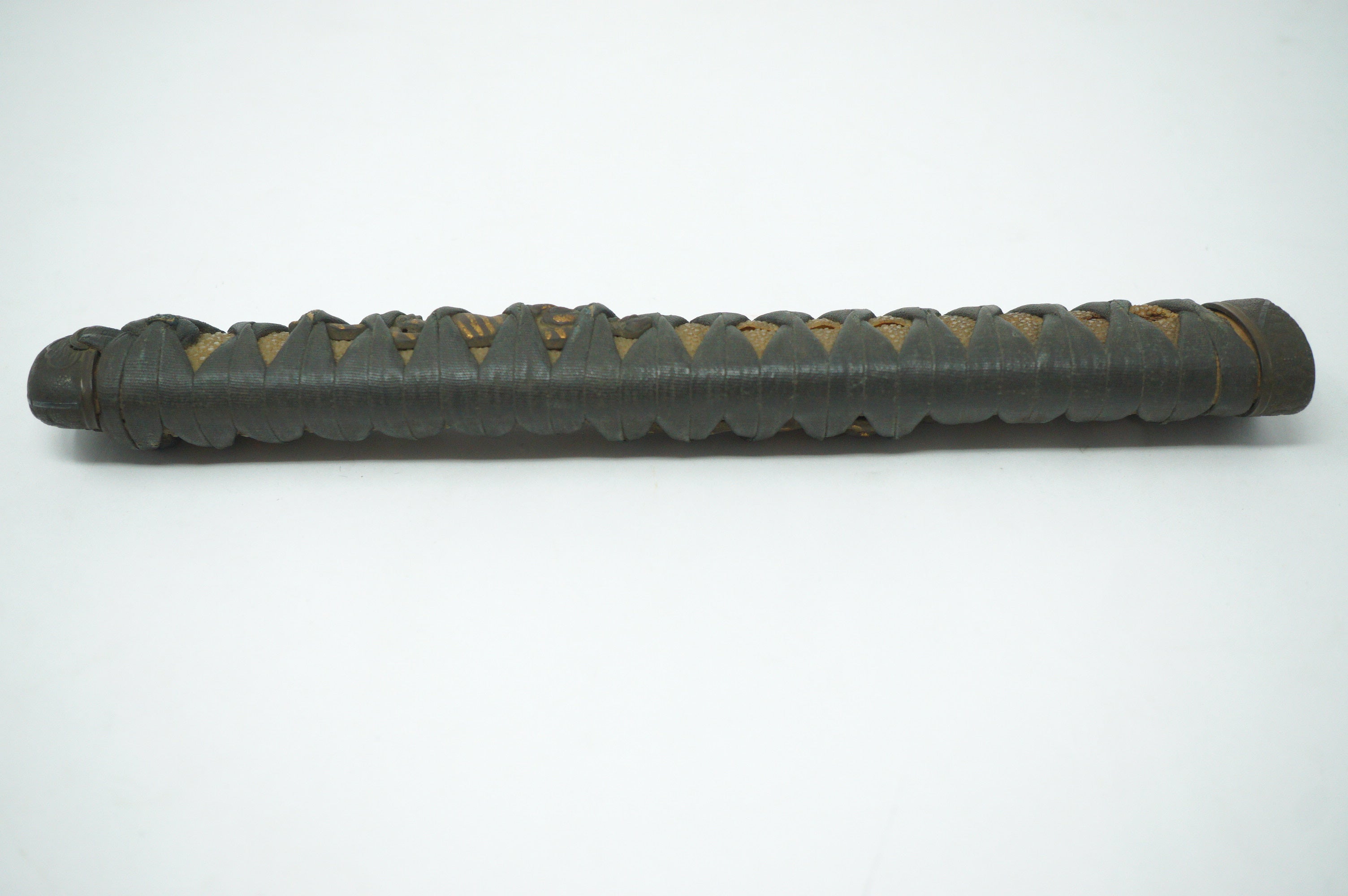 Antique Edo Period Japanese Katana Tsuka High-Grade Gold Inlay Tiger Menuki Sword Handle 0623G1