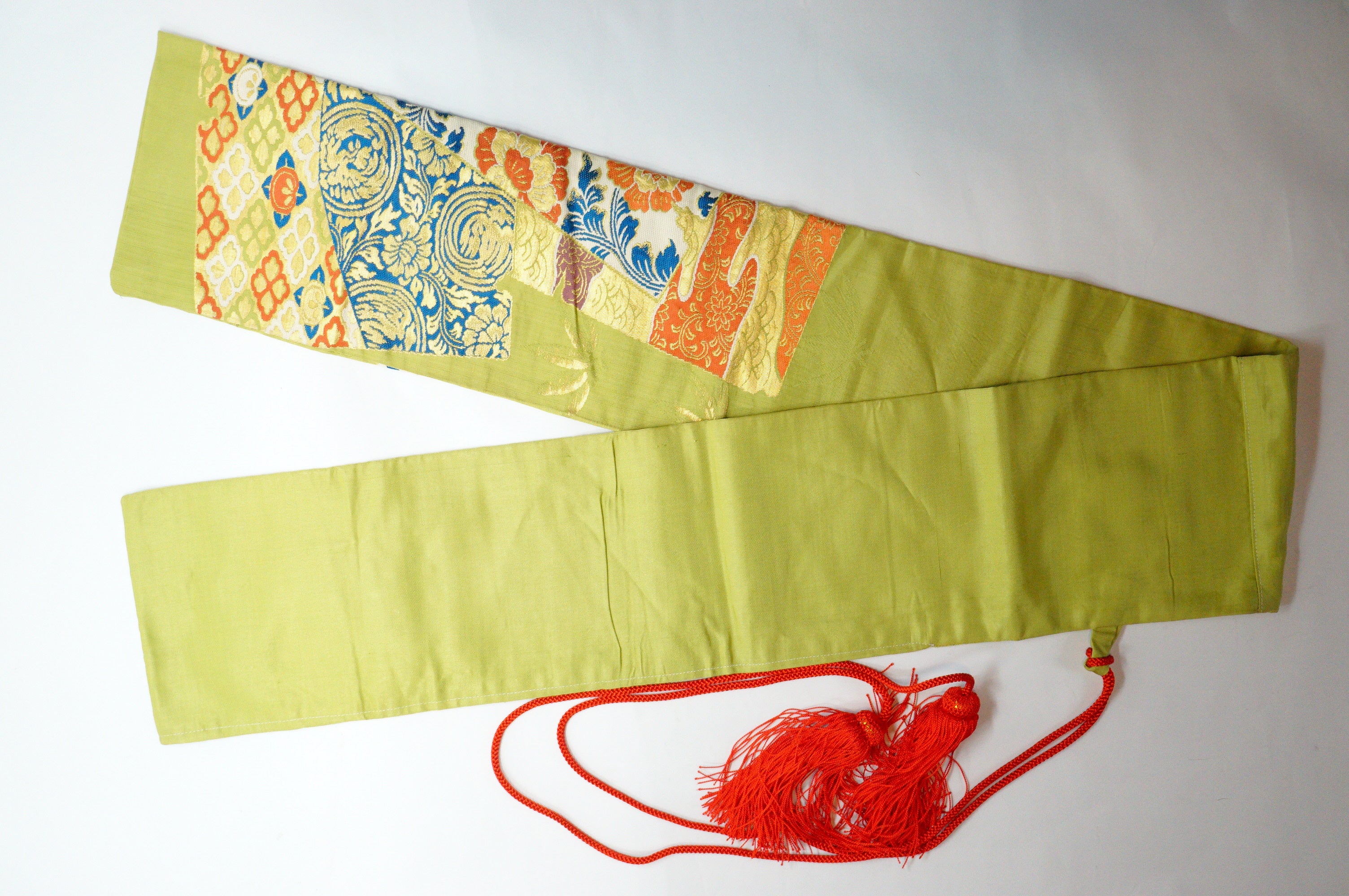 Japanese Vintage Weapon Bag made of Kimono Fabric from Japan 0110E1