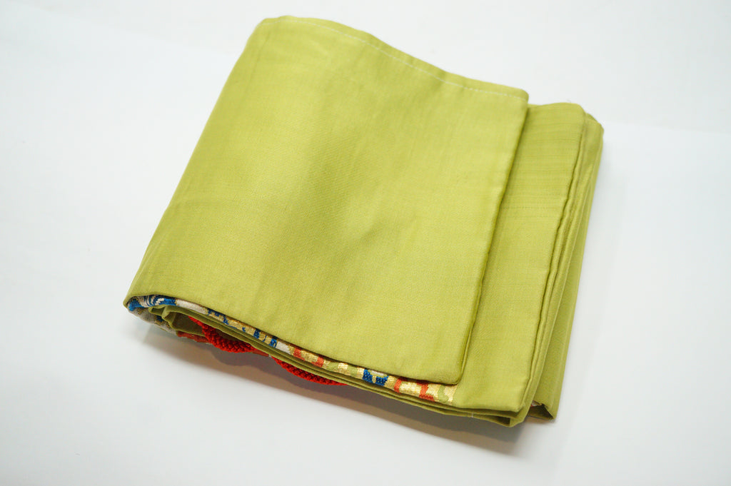 Japanese Vintage Weapon Bag made of Kimono Fabric from Japan 0110E1