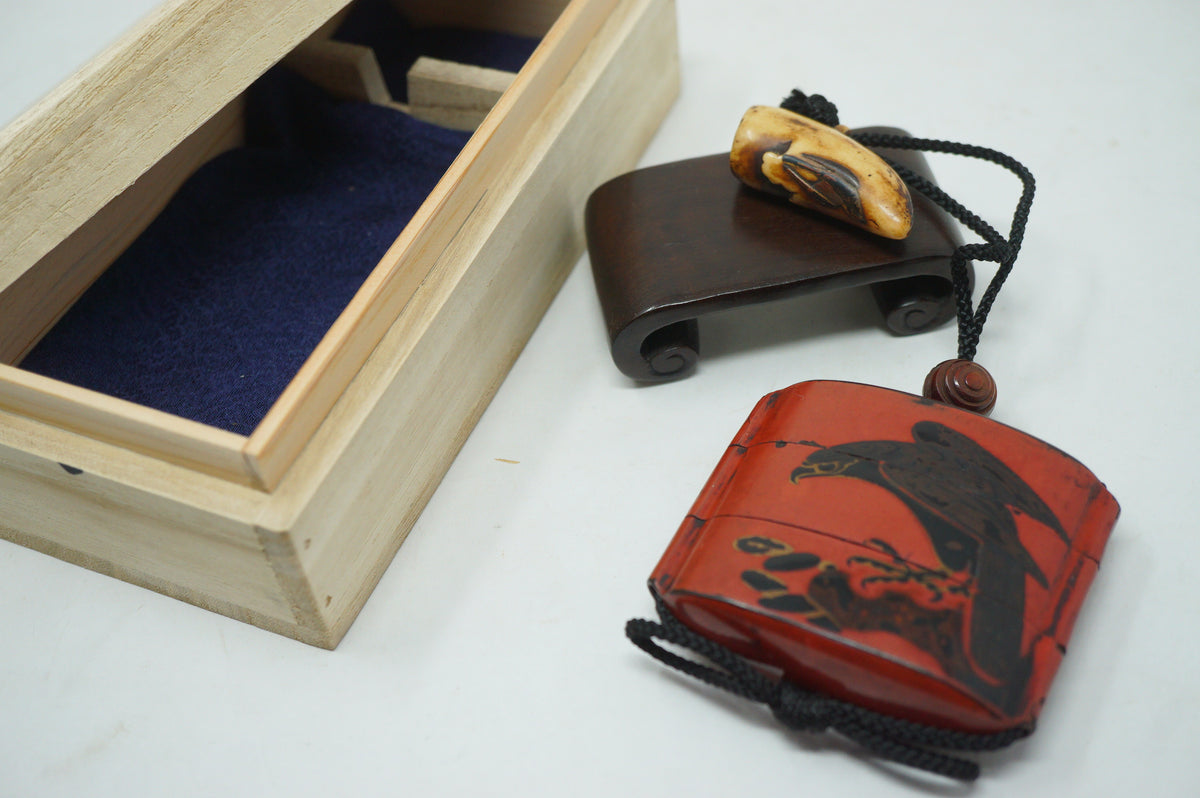 Antique Japanese Red Urushi Lacquer Falcon Inro Bird Netsuke Ojime in Wooden Box 0914G1