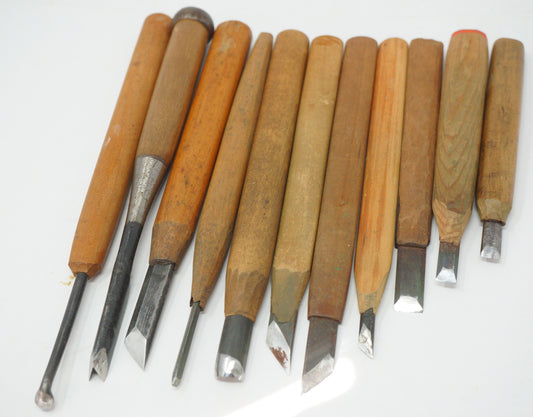 Japanisches Vintage-Holzschnitzmesser-Set mit 10 scharfen und originalen Werkzeugen aus Japan 1012D1