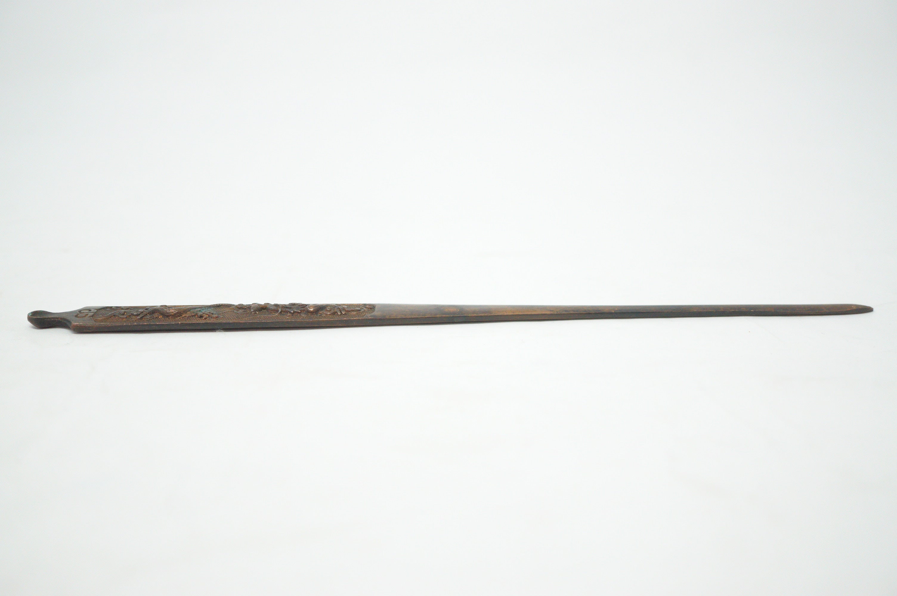 Antique Japanese Kogai-Knife made of copper with Dragon design from Japan 1030D1