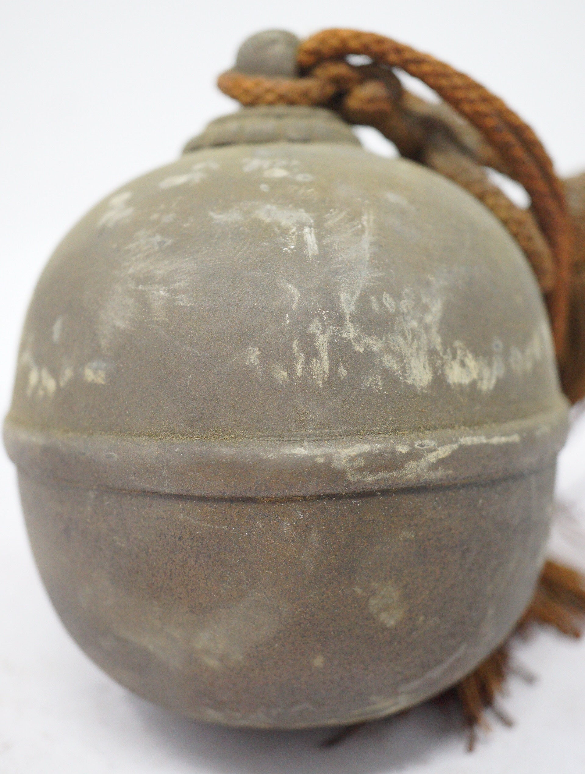 Japanische Shinto-Glocke Suzu, religiöse Tempelglocke, Original aus Japan 1006D20
