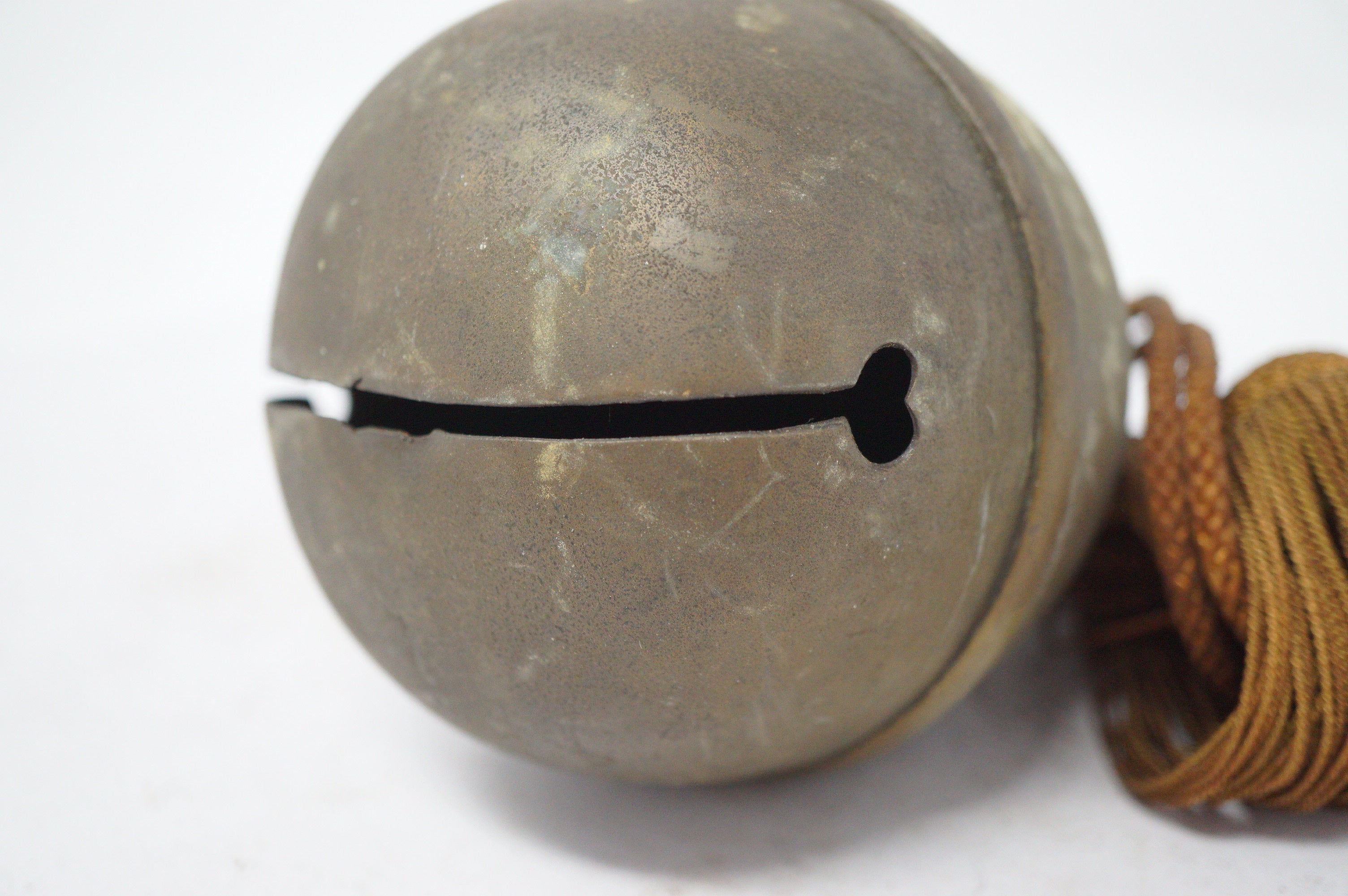 Japanische Shinto-Glocke Suzu, religiöse Tempelglocke, Original aus Japan 1006D20