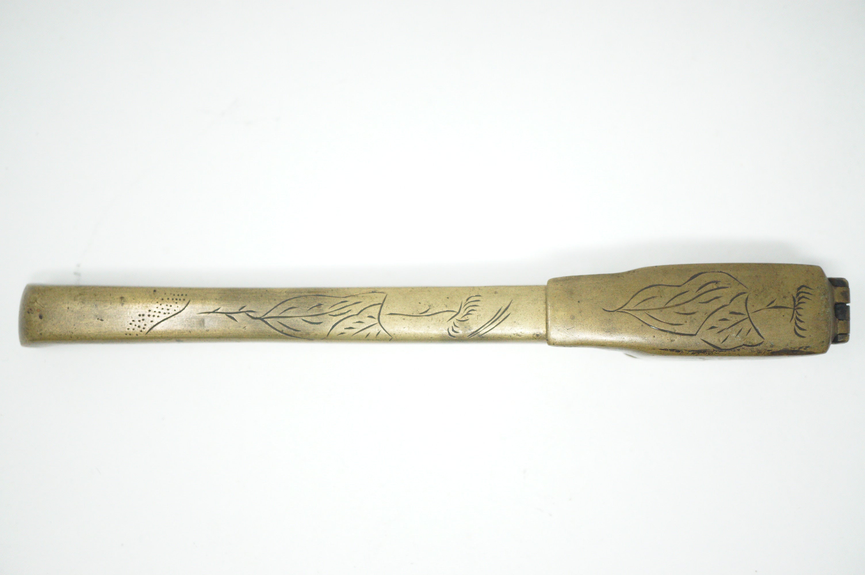Japanischer tragbarer Yatate-Kalligraphie-Tintenbehälter aus Messing 0602D20
