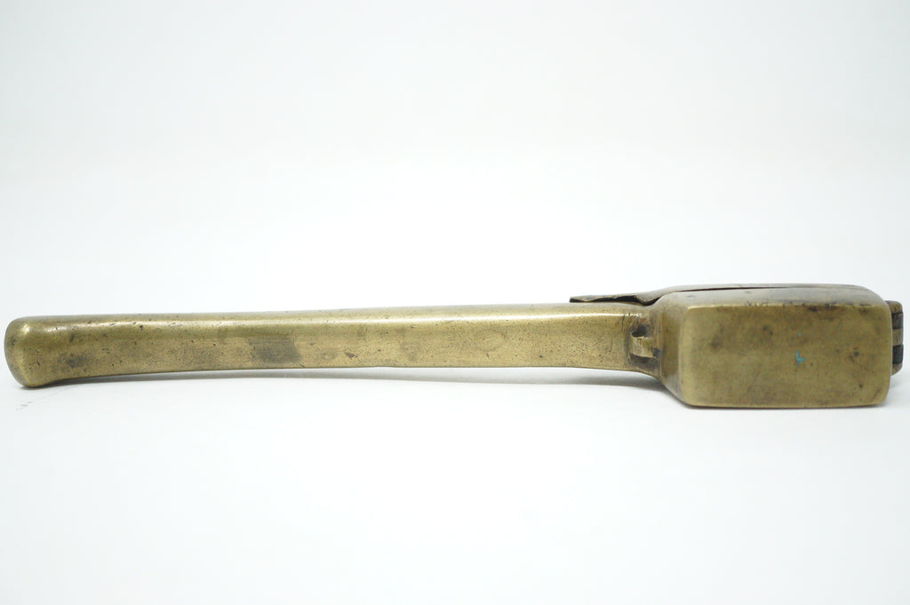 Japanischer tragbarer Yatate-Kalligraphie-Tintenbehälter aus Messing 0602D20
