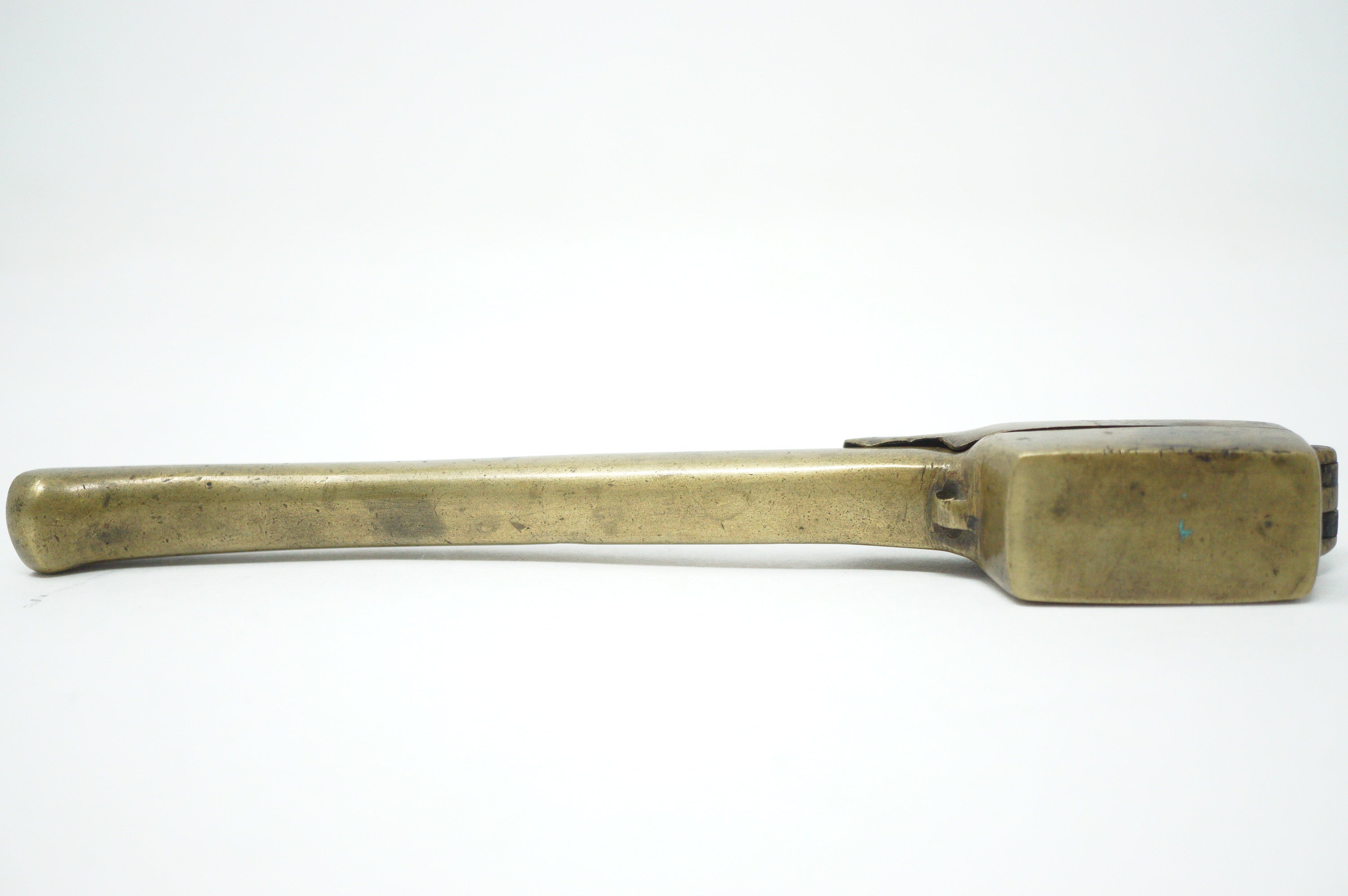 Japanischer tragbarer Yatate-Kalligraphie-Tintenbehälter aus Messing 0602D20