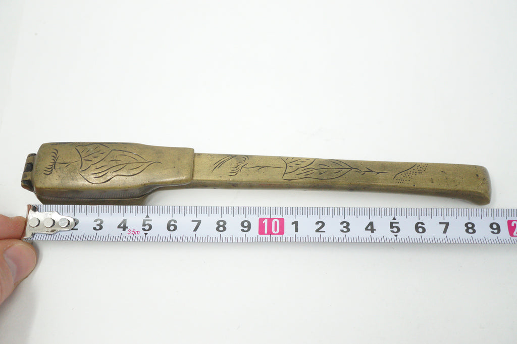 Japanischer tragbarer Yatate-Kalligraphie-Tintenbehälter aus Messing 0602D20