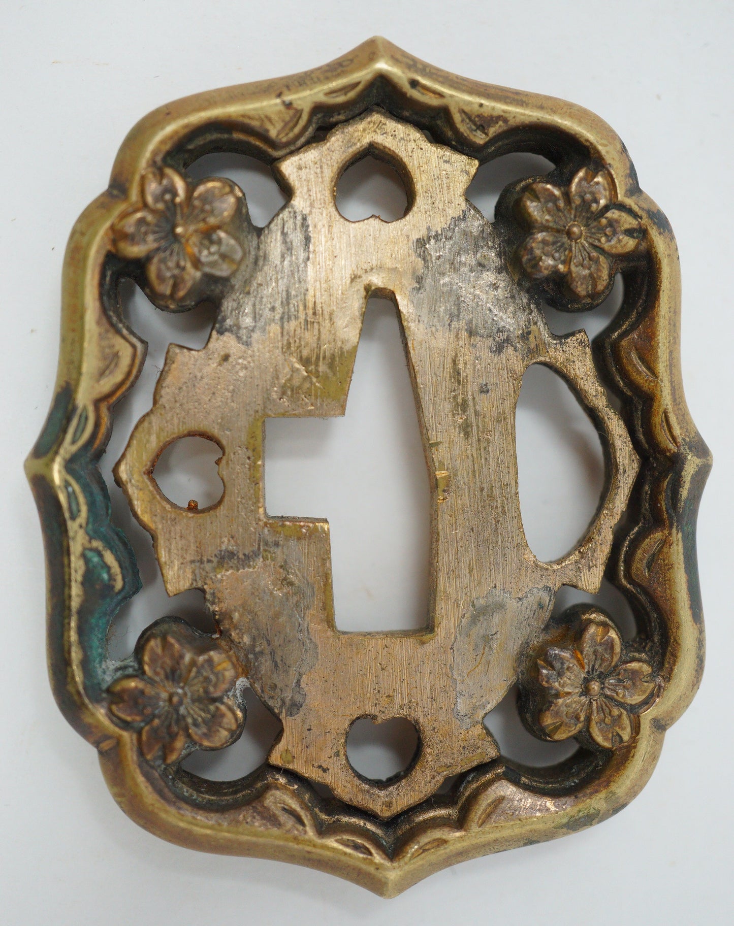 Japanischer Gunto Armeeoffizier Tsuba Schwertschutz inkl. Seppa-Unterlegscheibensatz WW2 Original aus Japan 0619E20