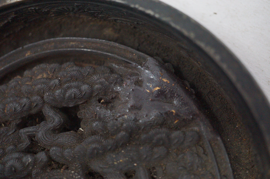 Japanese Edo Bronze Kagami Mirror with Tortoise & Crane Design Original from Japan 1030D23