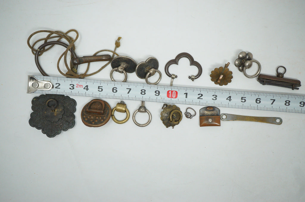 Japanische Maekanagu &amp; Kleinteile Sammlung Ca. 50 Einzelteile Antike Originale 0204F25