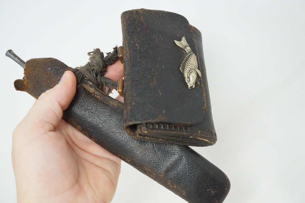 Japanese Antique Tobacco Ire Set "Karpfen" with Leather Pouch Set & Pipe fron Japan 0712D27