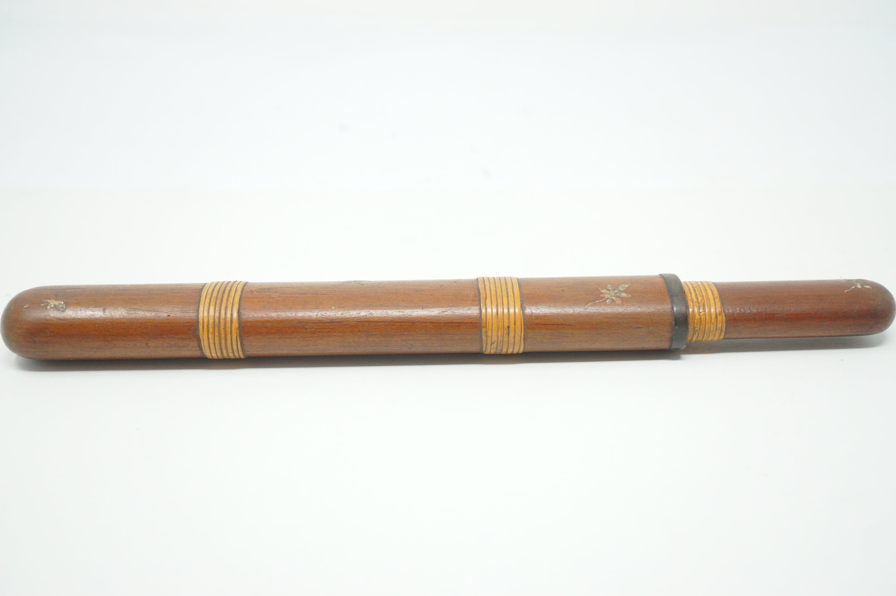 Japanischer Kiseru-Pfeifenbehälter aus Holz mit Blumeneinlagen, Original aus Japan 0618F26