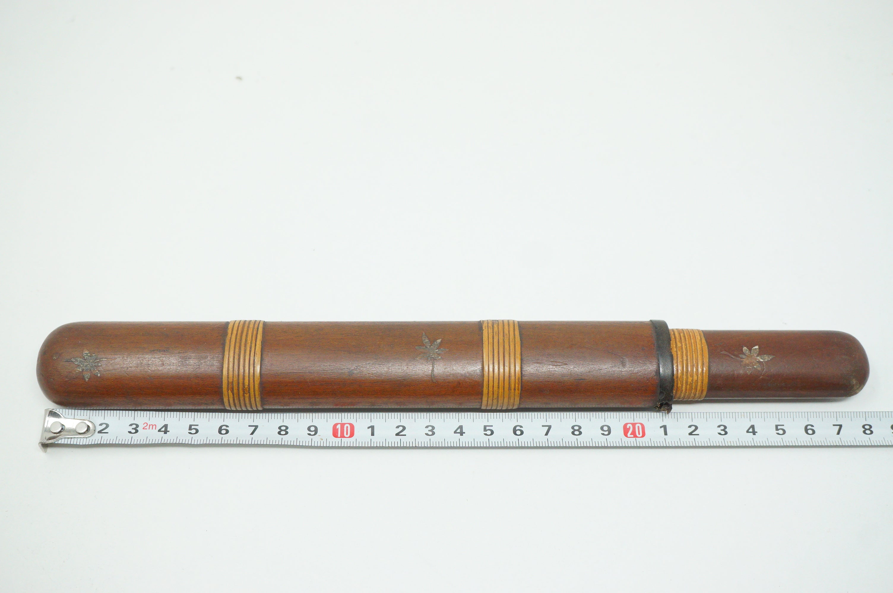 Japanischer Kiseru-Pfeifenbehälter aus Holz mit Blumeneinlagen, Original aus Japan 0618F26