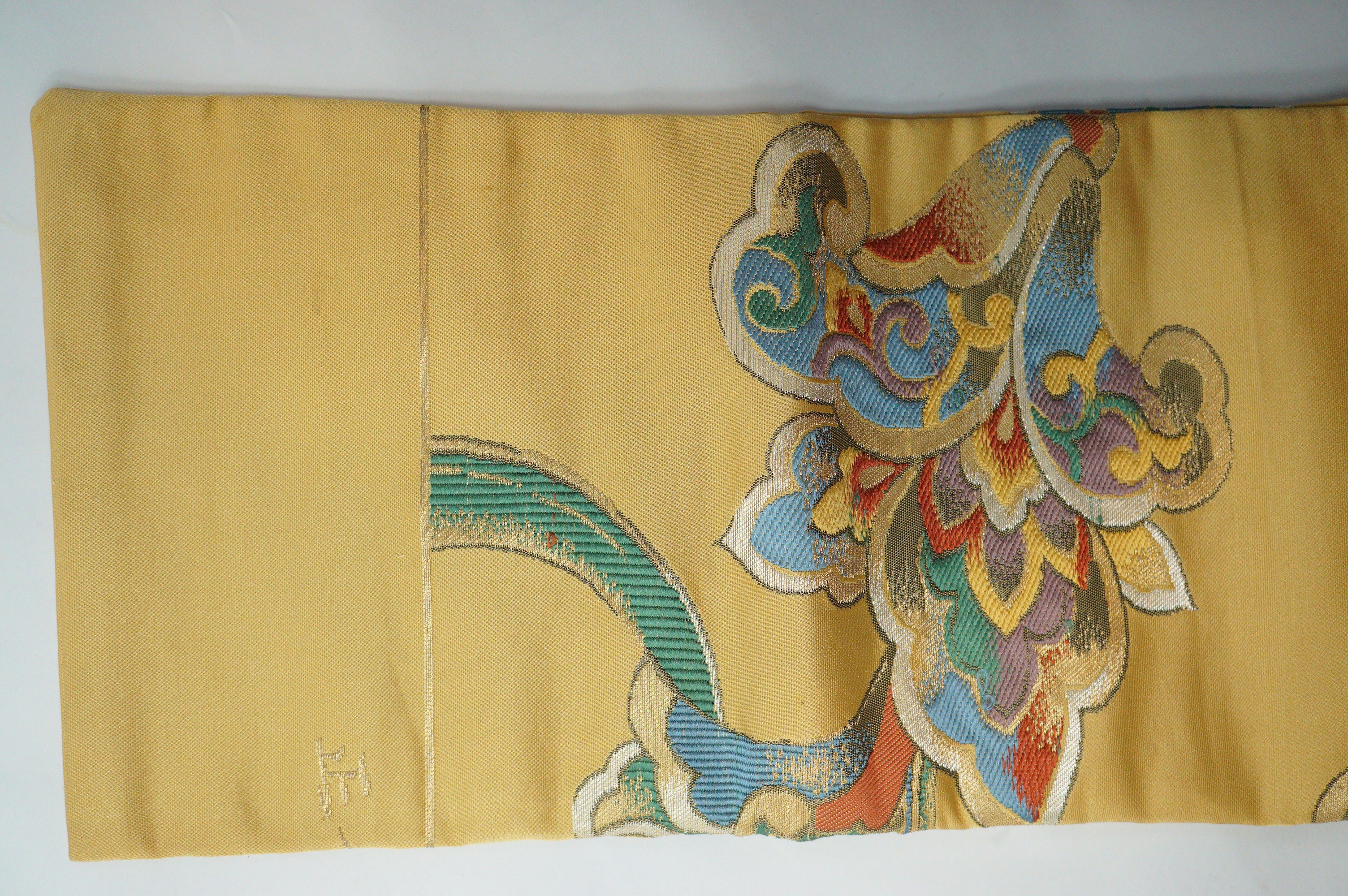 Japanese Vintage Weapon Bag made of Kimono Fabric from Japan 0110E2