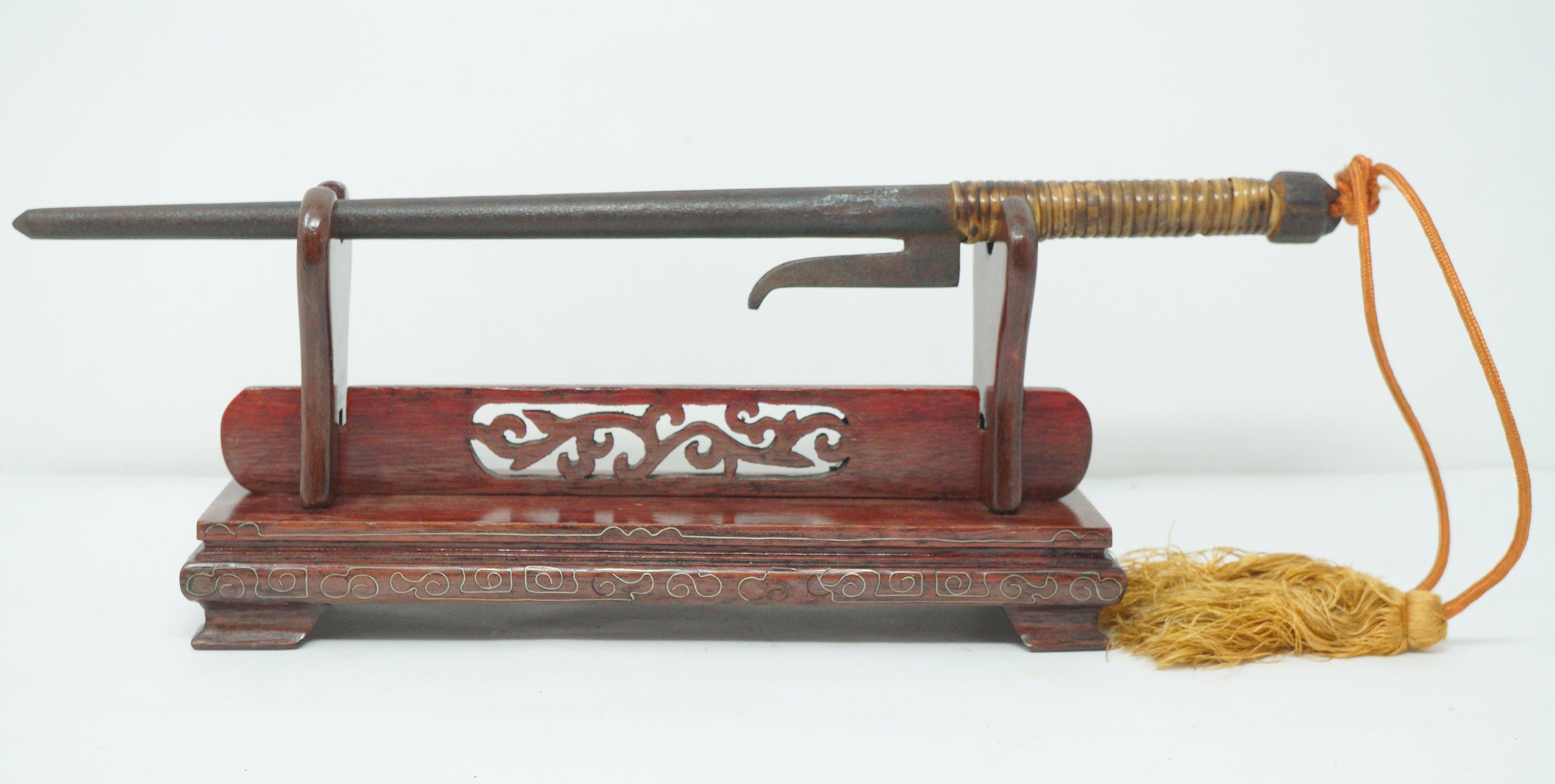 Japanese Jute Police Patrol Stick Edo Iron Original incl. Stand with Silver Inlays 0114G2