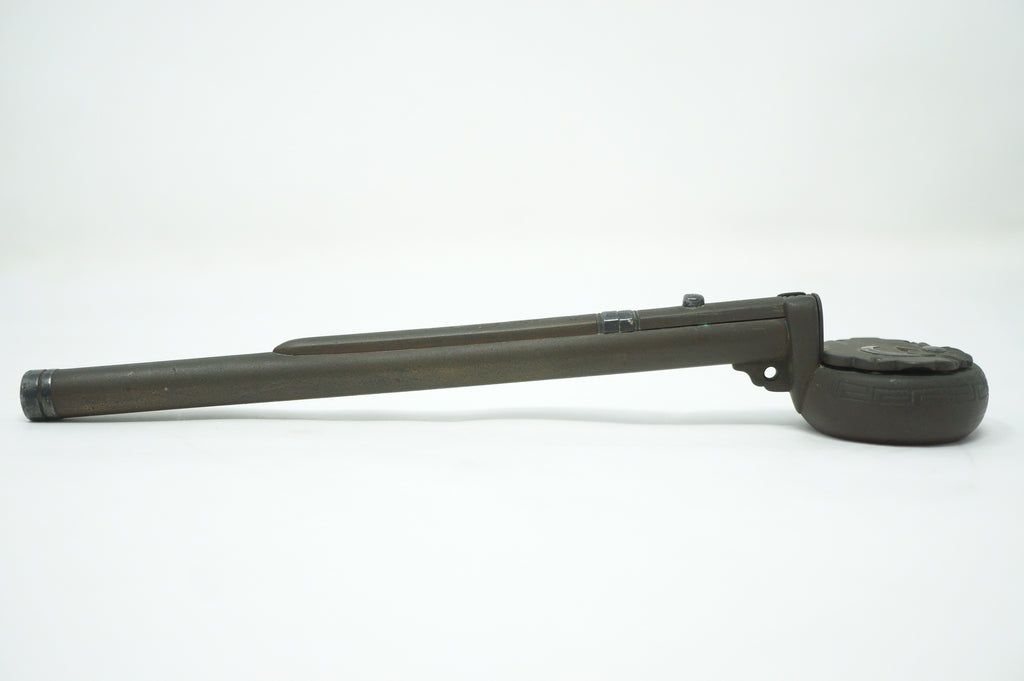 Japanischer Yatate-Tintenbehälter inkl. Messer mit wunderschönem Mondblumen-Design und Signatur aus Japan 1214D30 