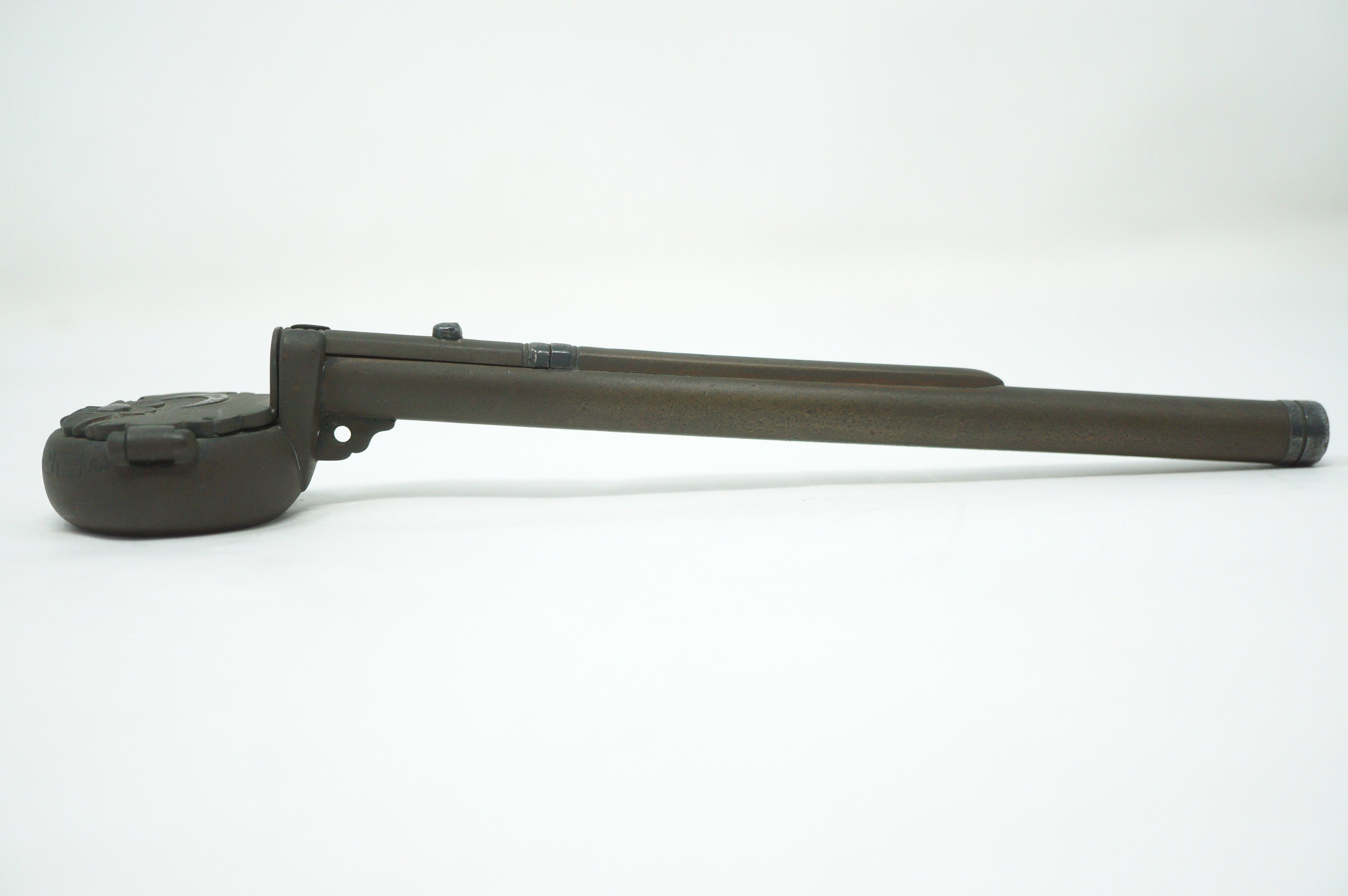 Japanischer Yatate-Tintenbehälter inkl. Messer mit wunderschönem Mondblumen-Design und Signatur aus Japan 1214D30 