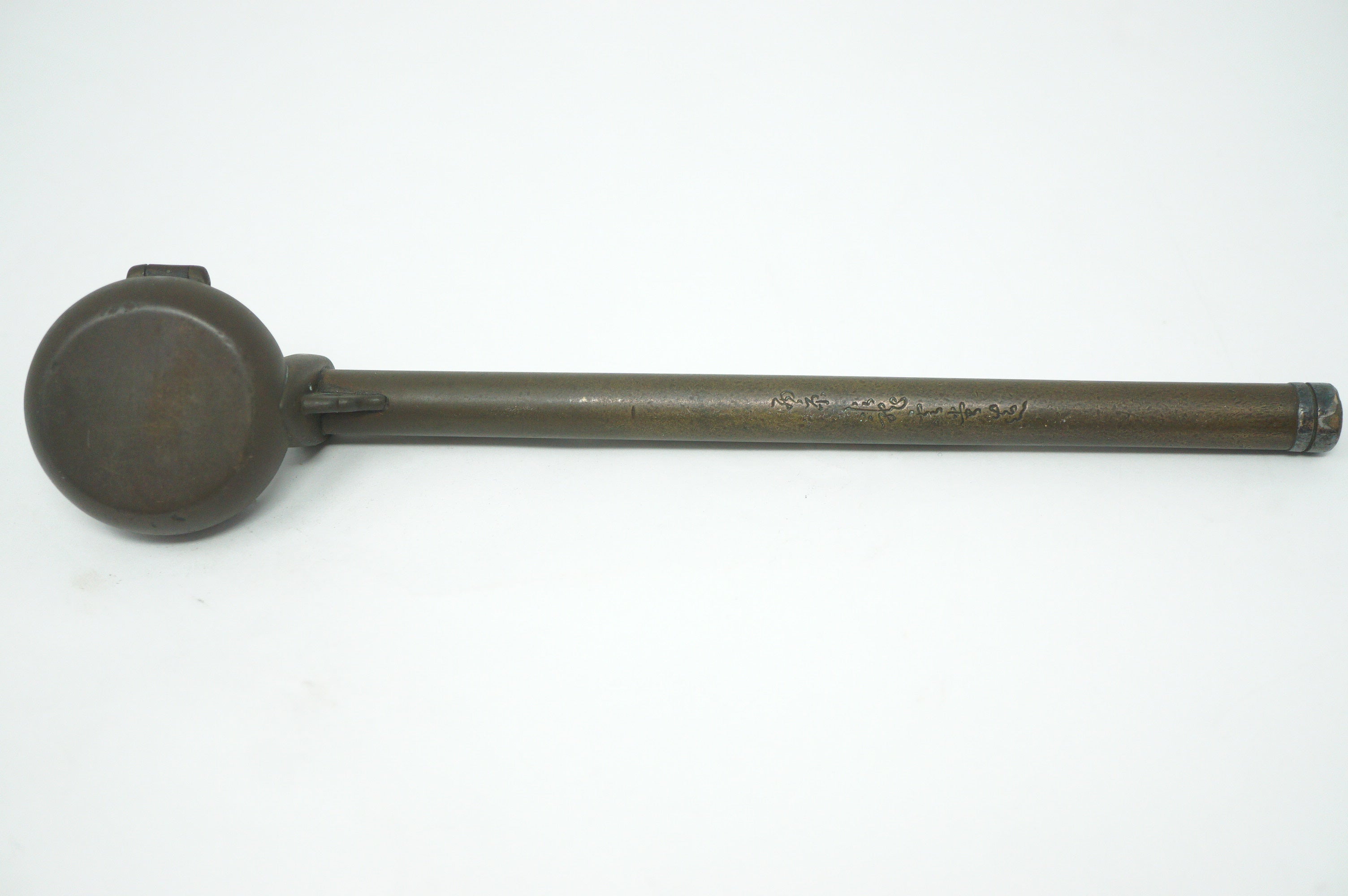 Japanischer Yatate-Tintenbehälter inkl. Messer mit wunderschönem Mondblumen-Design und Signatur aus Japan 1214D30 