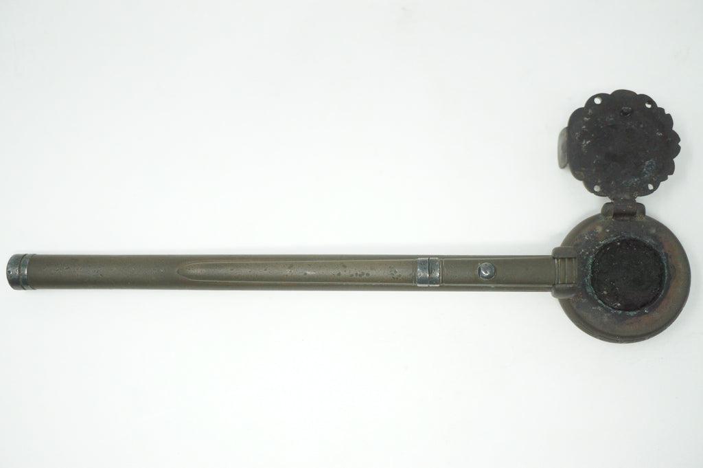 Japanischer Yatate-Tintenbehälter inkl. Messer mit wunderschönem Mondblumen-Design und Signatur aus Japan 1214D30 