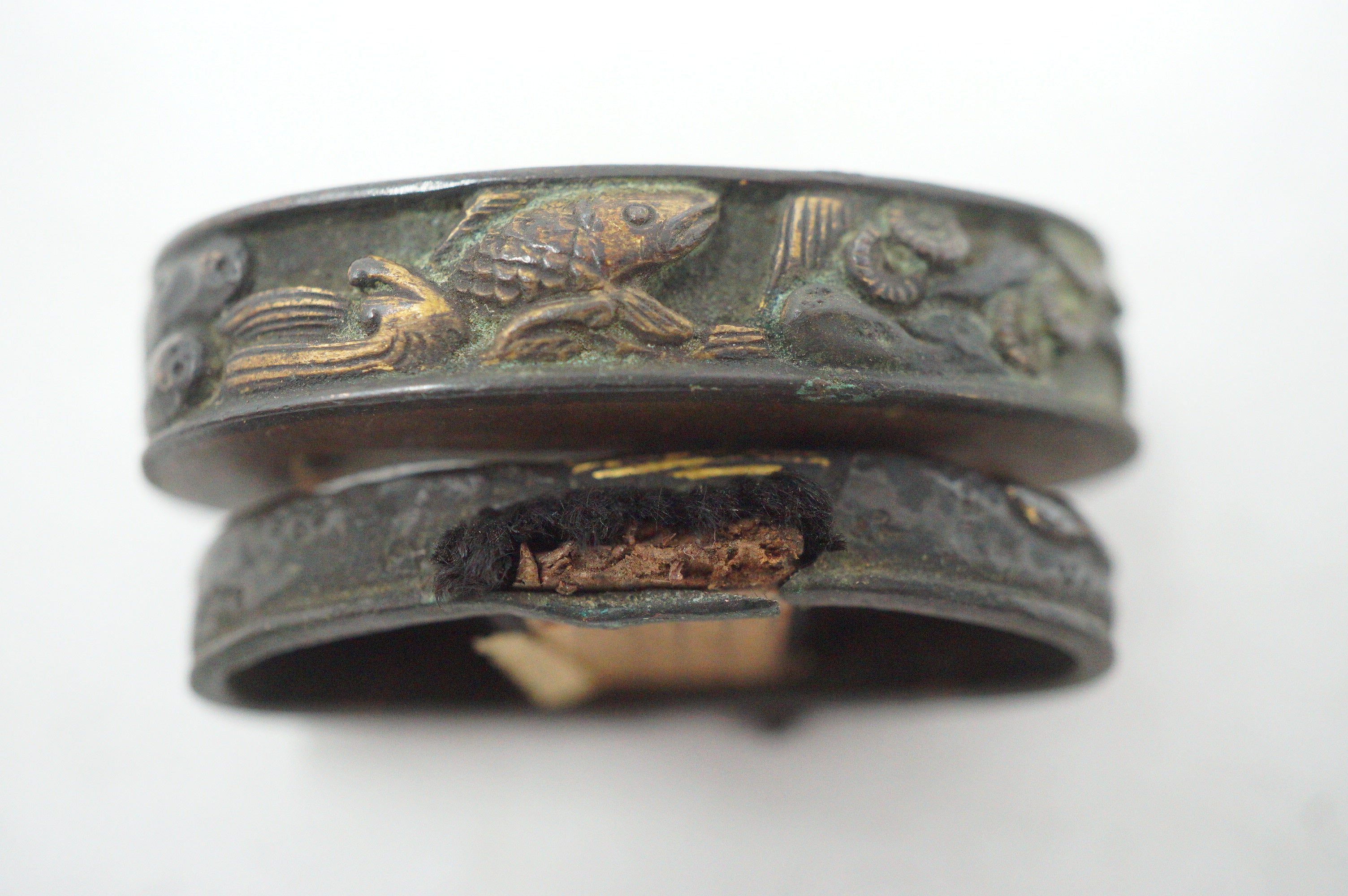 Matching Antique Japanese Fuchi Kashira Set Fish Floral Gold Accent Fittings 0623G35
