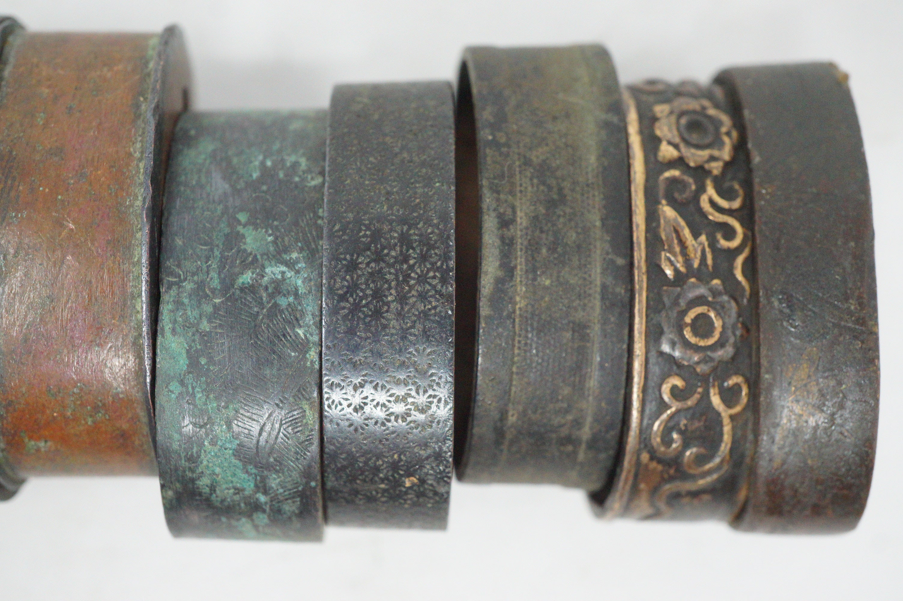 Bulk Lot 21pc Antique Japanese Fuchi Handle Collars Gold Inlay Ornate Collection 0623G39