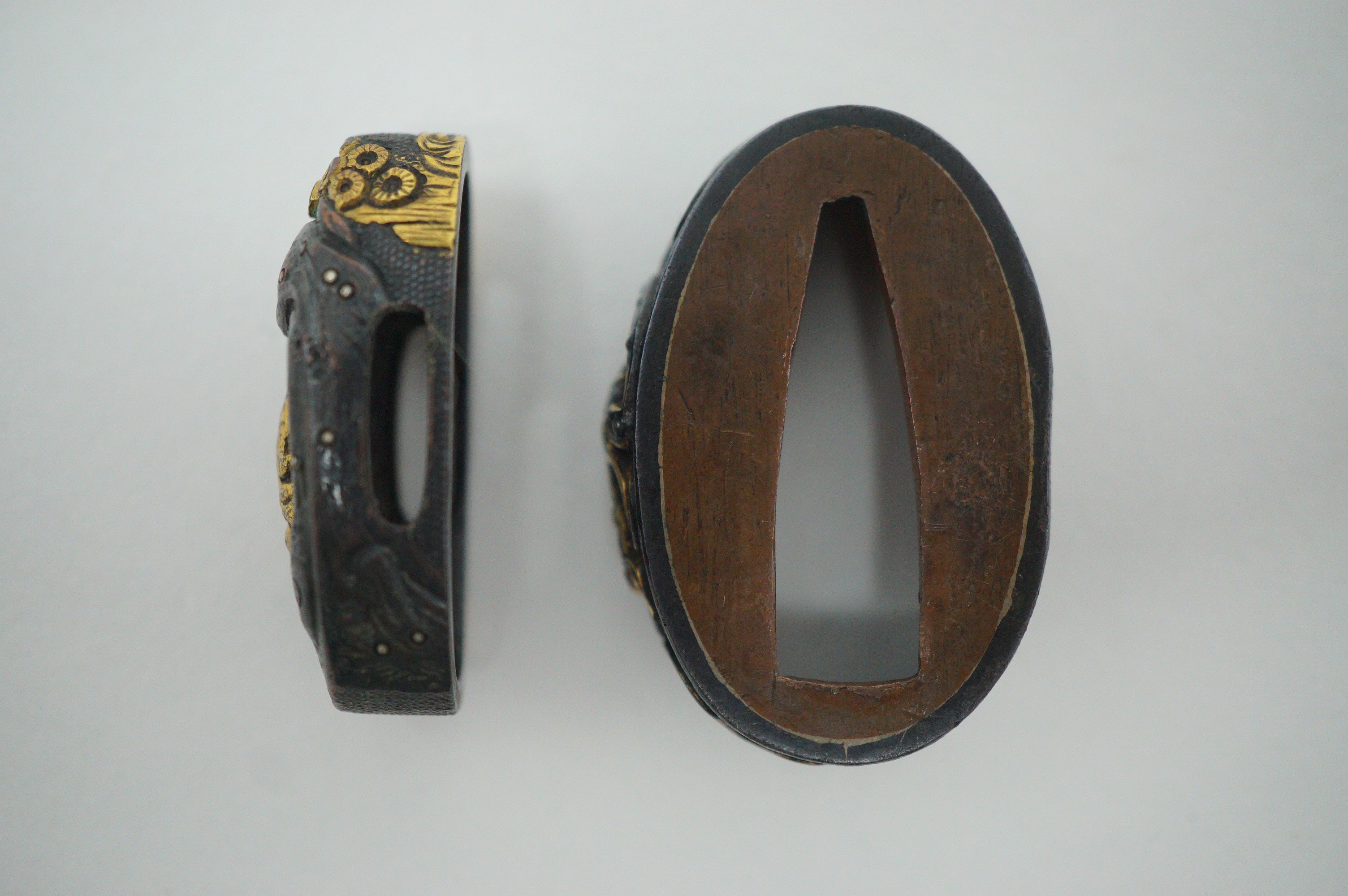 Japanese Kashira & Fuchi Sword Parts Set Wise Man Design with Gold Inlays 0706D3