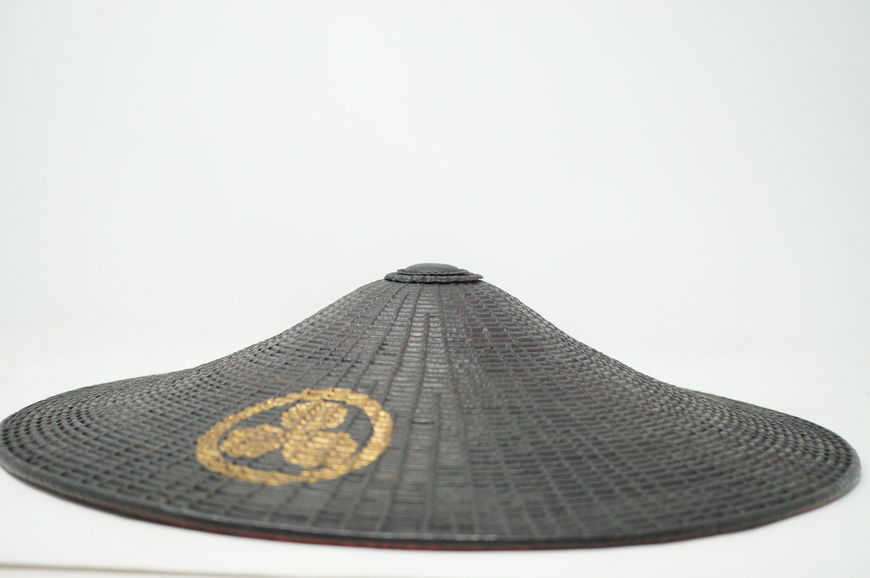 Edo Period Samurai Hat with Family Crest 0602D3