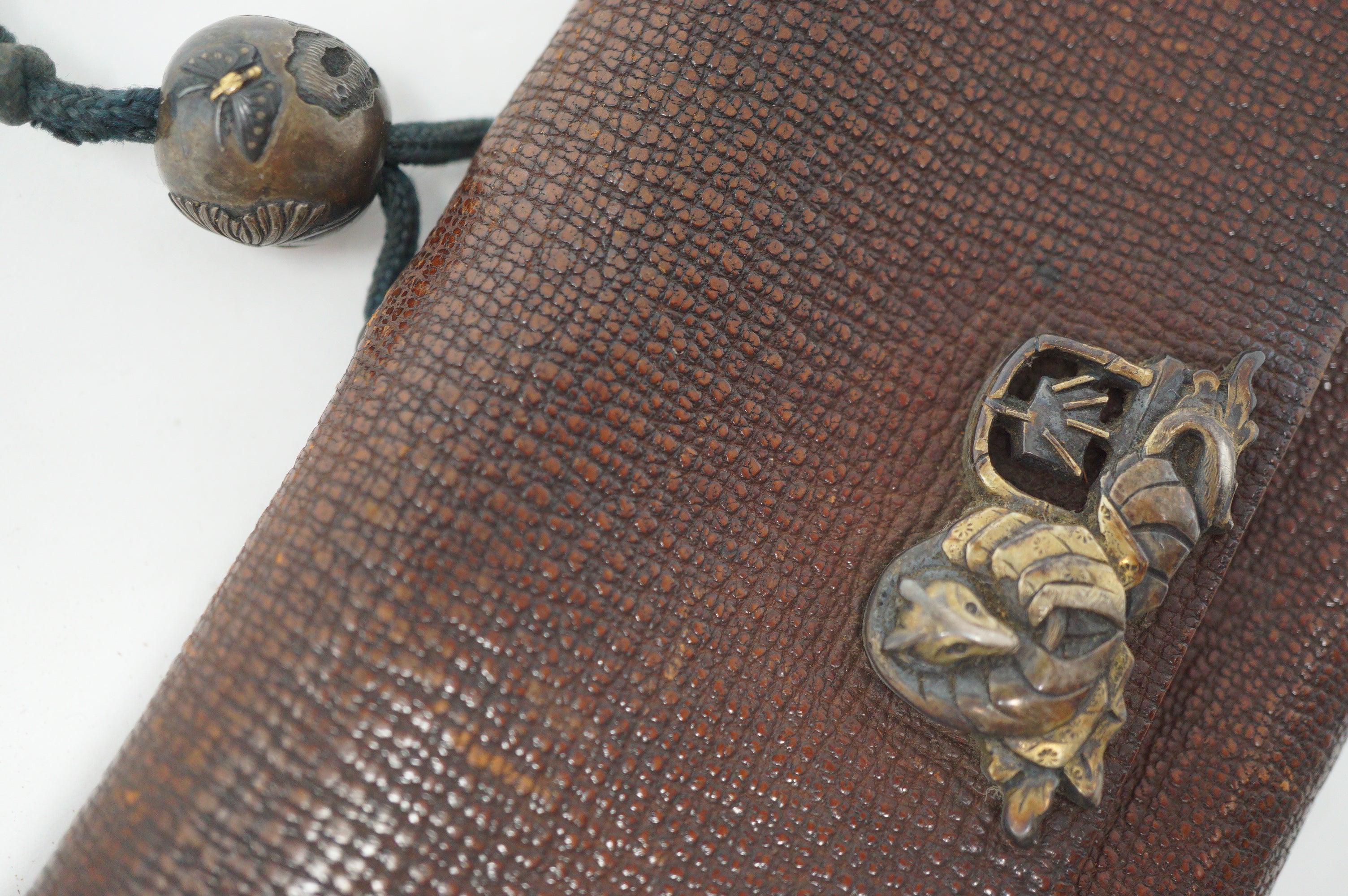 Japanese Leather Pouch with finely Crafted & Signed Ojime Antique from Japan 0428G3