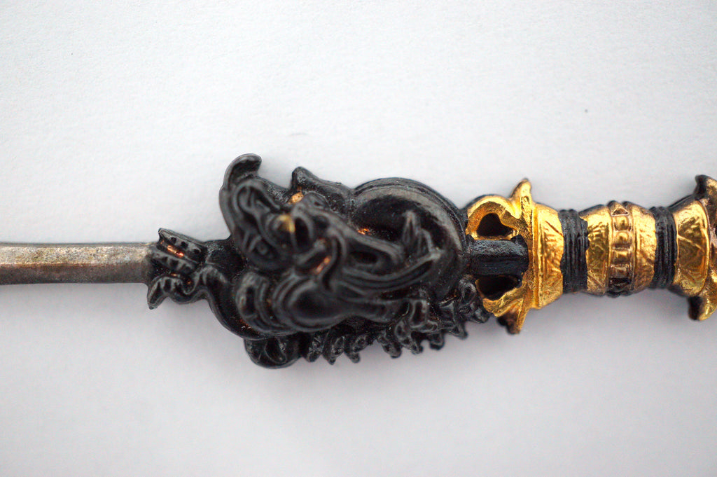 Japanisches Menuki-Schwert-Ornament-Set Drache auf Schwert-Design in Box aus Japan 0803D5